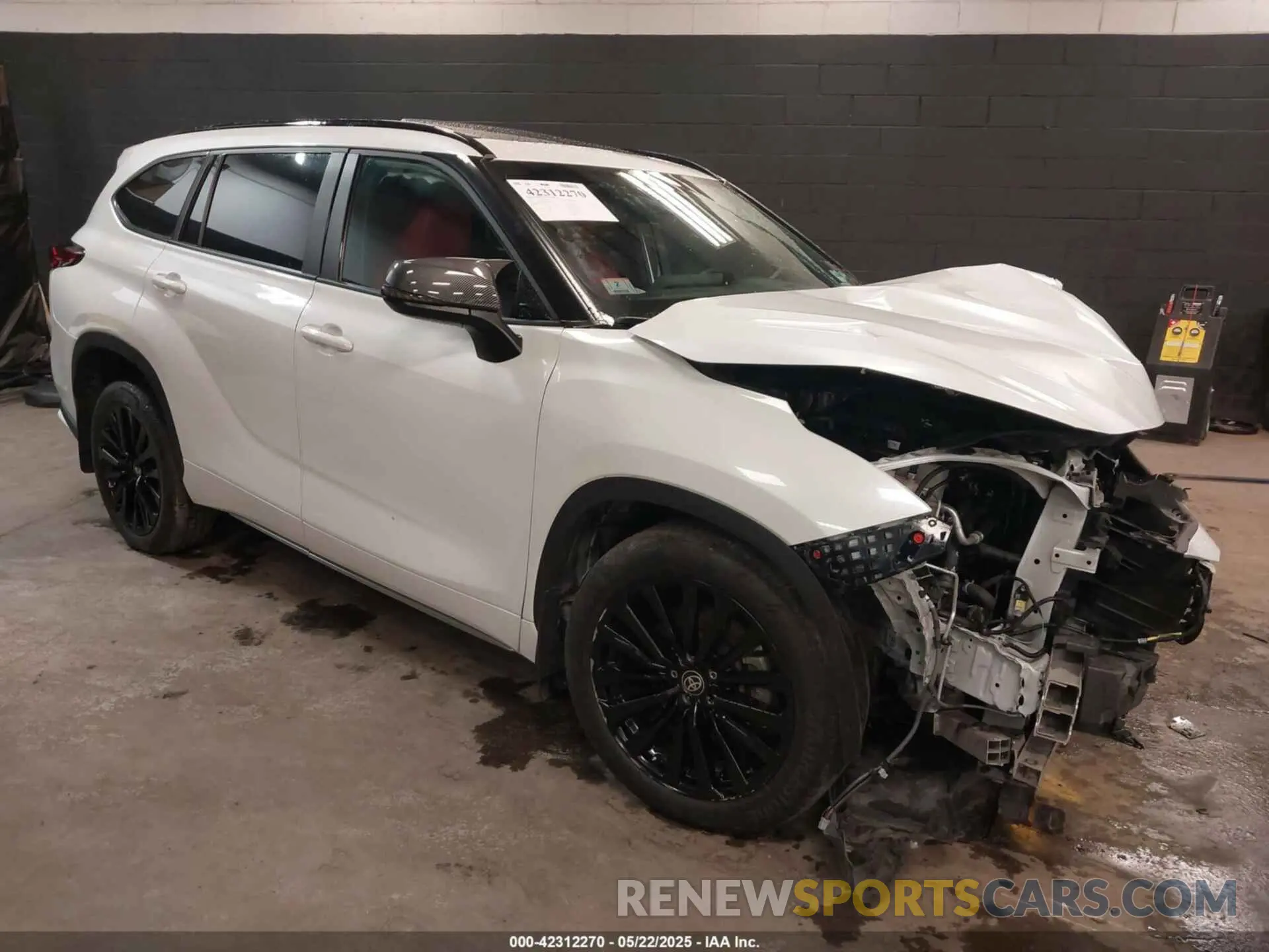 1 Photograph of a damaged car 5TDKDRBH1PS019040 TOYOTA HIGHLANDER 2023