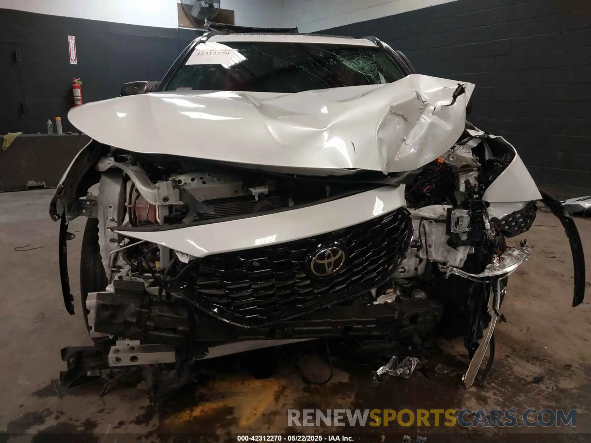 12 Photograph of a damaged car 5TDKDRBH1PS019040 TOYOTA HIGHLANDER 2023