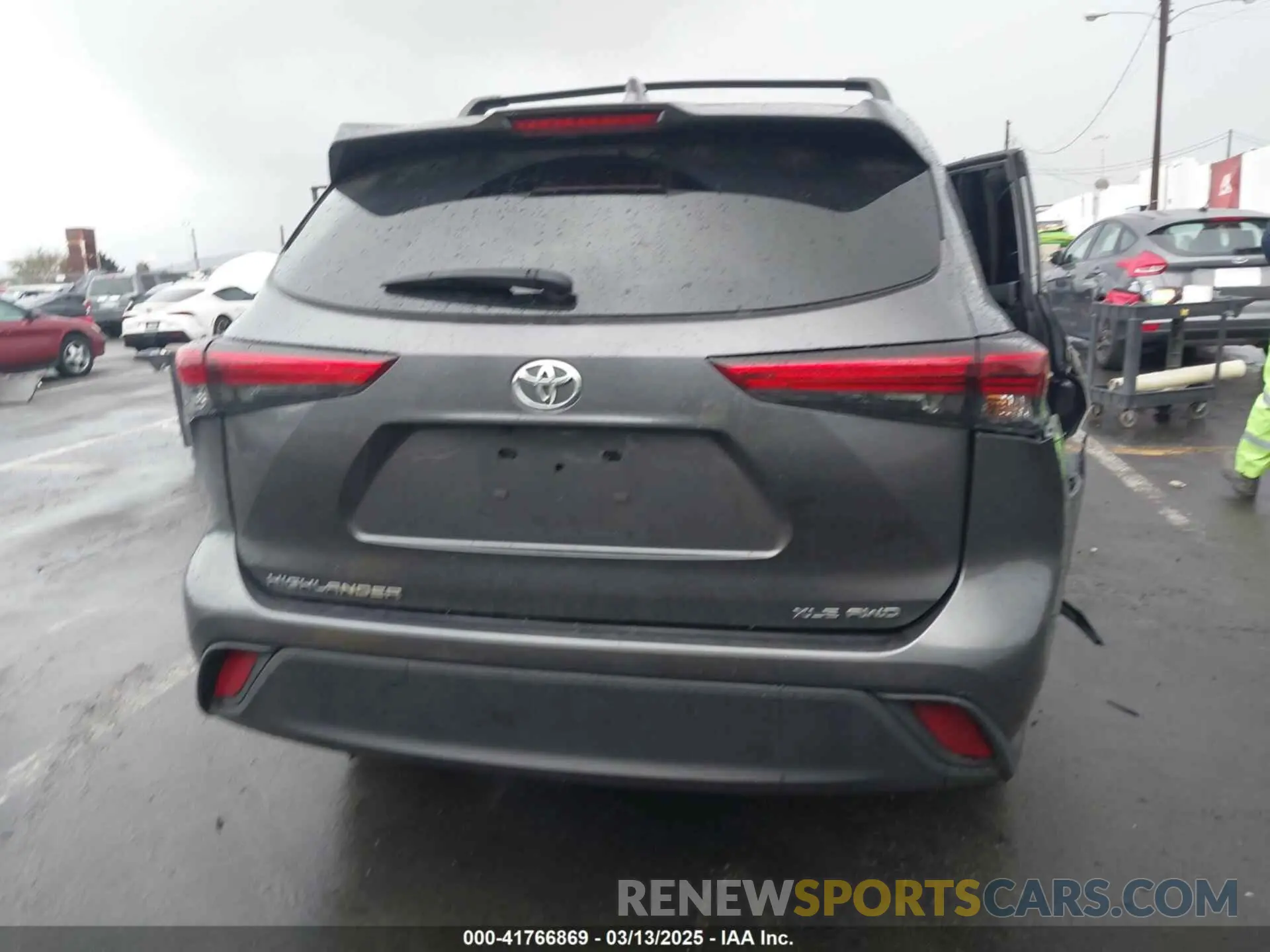 15 Photograph of a damaged car 5TDKDRBH2PS005597 TOYOTA HIGHLANDER 2023