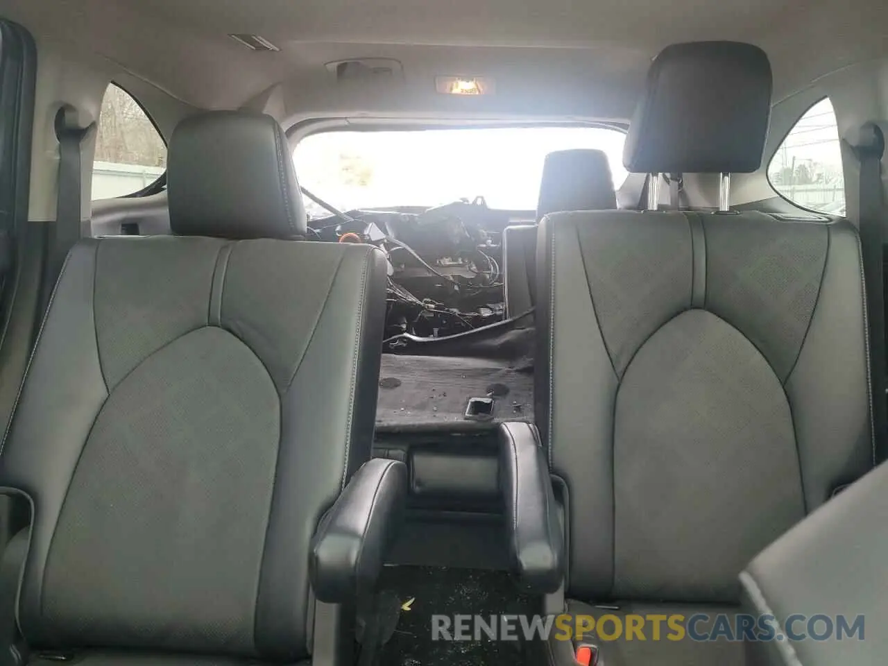10 Photograph of a damaged car 5TDKDRBH2PS029544 TOYOTA HIGHLANDER 2023