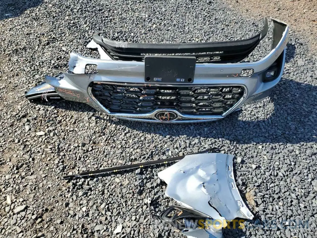 13 Photograph of a damaged car 5TDKDRBH2PS036655 TOYOTA HIGHLANDER 2023