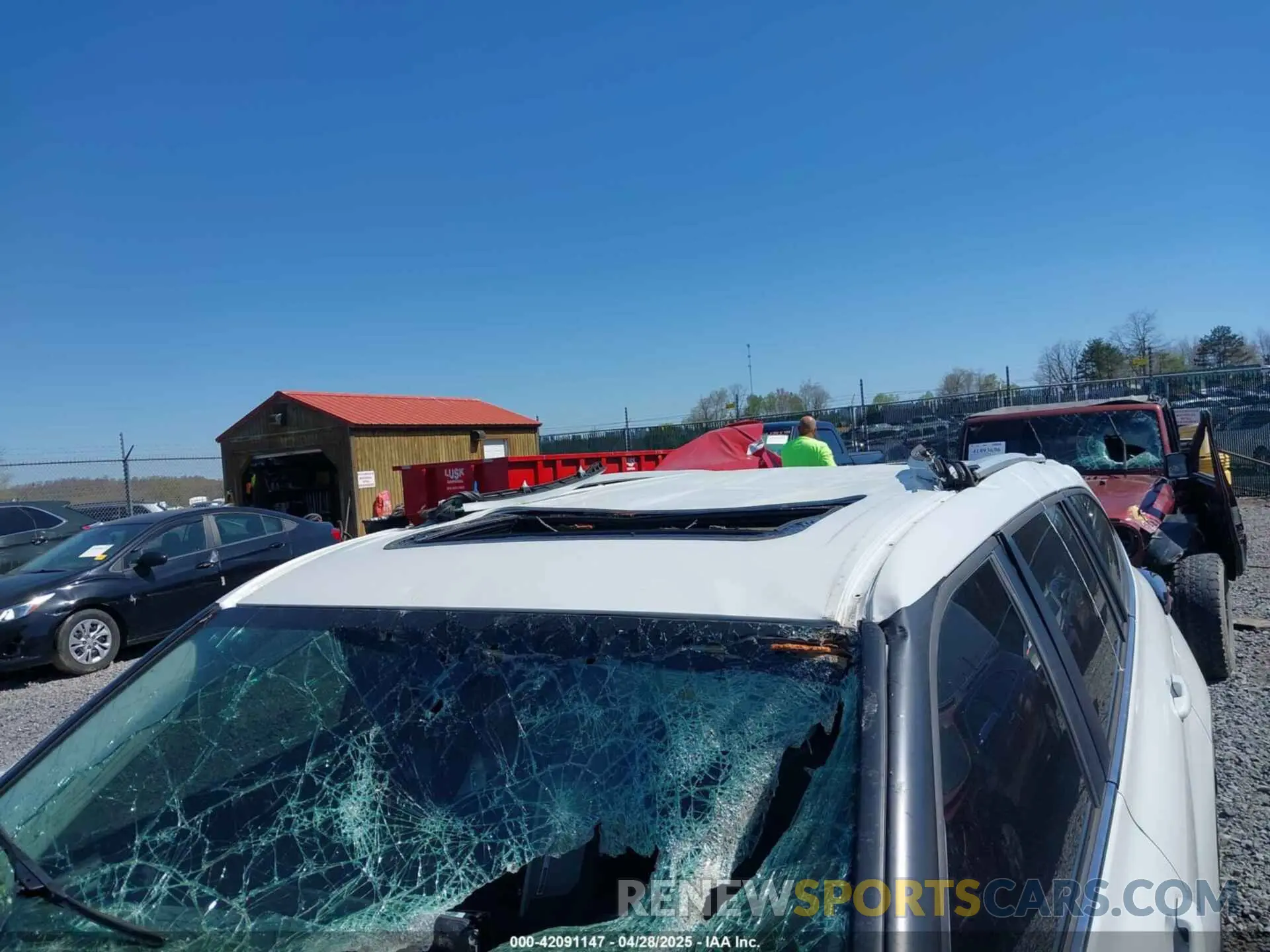 17 Photograph of a damaged car 5TDKDRBH2PS041970 TOYOTA HIGHLANDER 2023