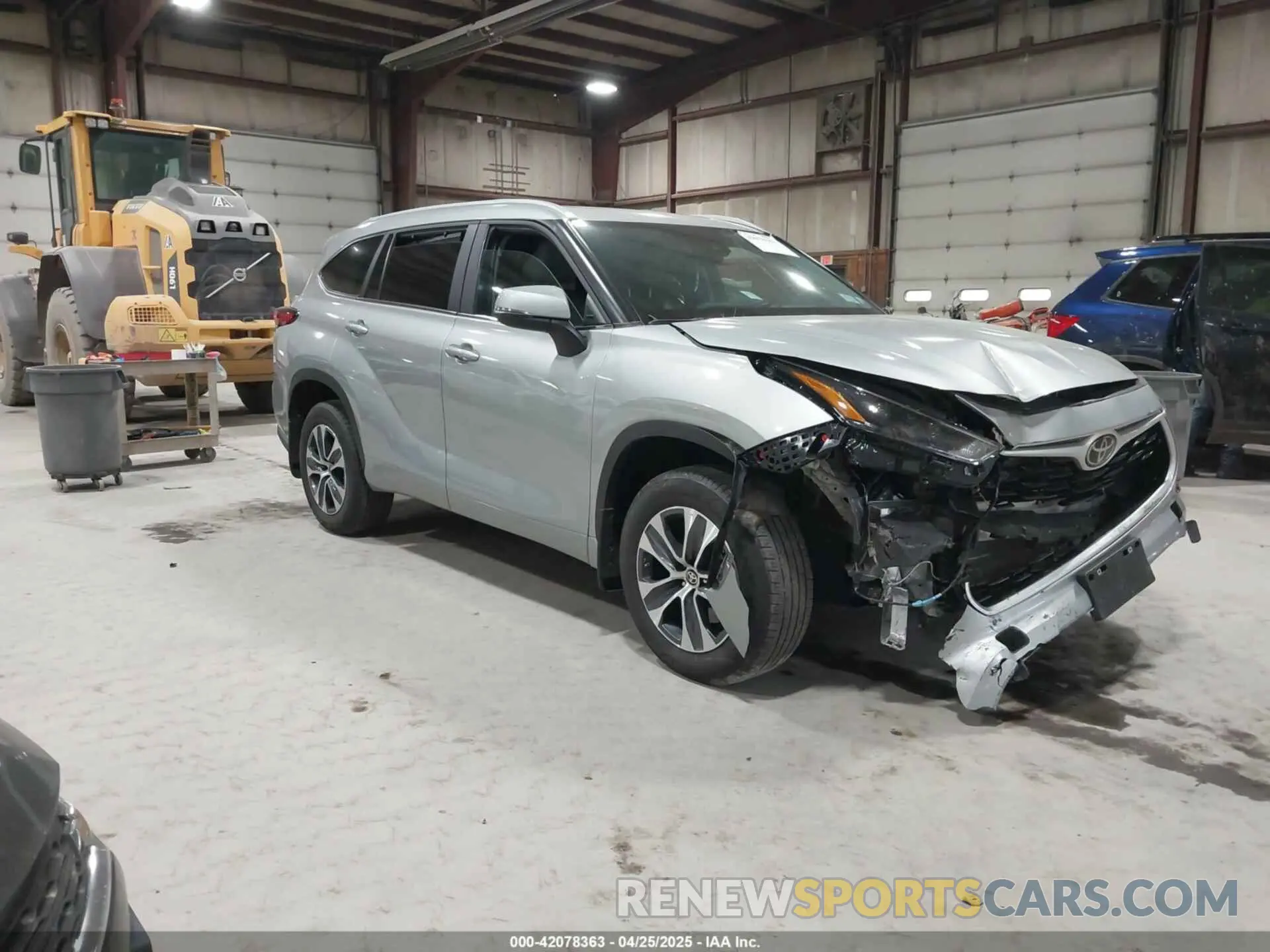1 Photograph of a damaged car 5TDKDRBH2PS526769 TOYOTA HIGHLANDER 2023