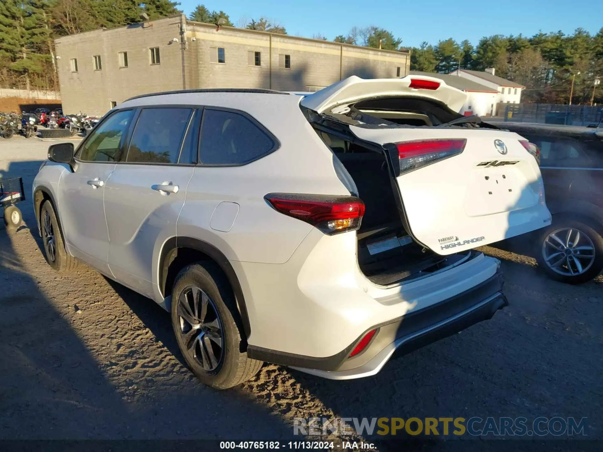 14 Photograph of a damaged car 5TDKDRBH2PS527274 TOYOTA HIGHLANDER 2023