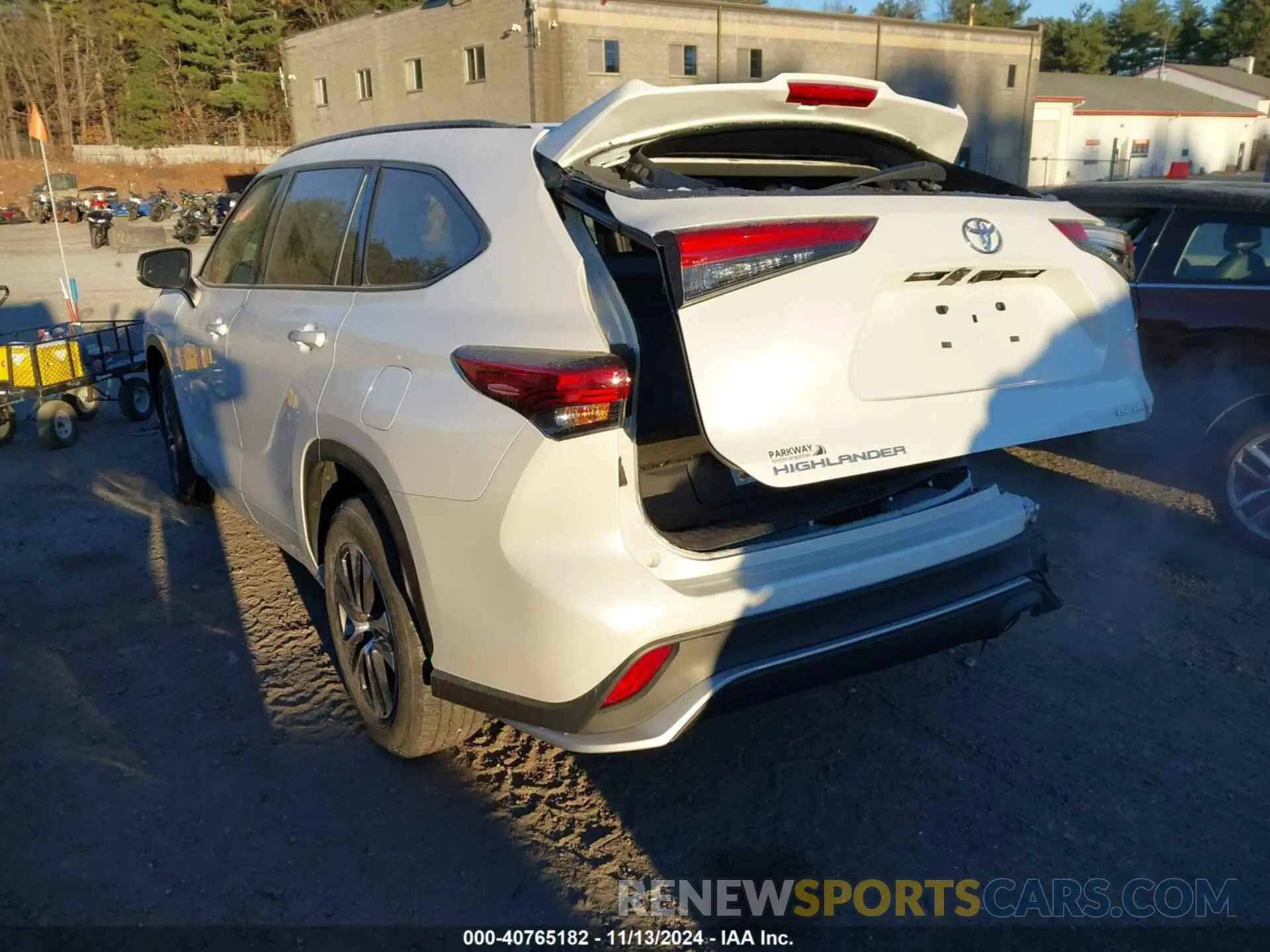 3 Photograph of a damaged car 5TDKDRBH2PS527274 TOYOTA HIGHLANDER 2023