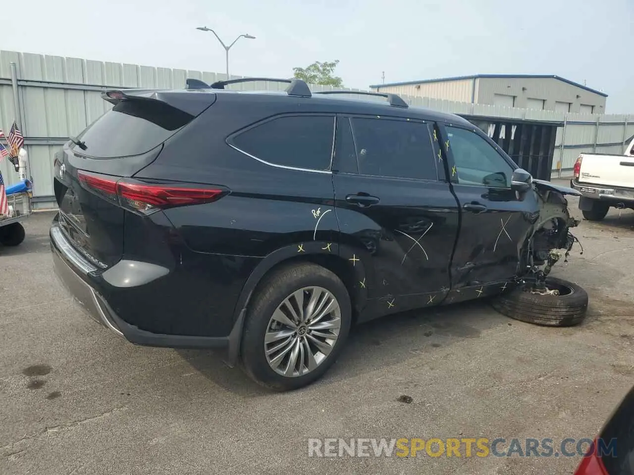 3 Photograph of a damaged car 5TDKDRBH3PS004636 TOYOTA HIGHLANDER 2023