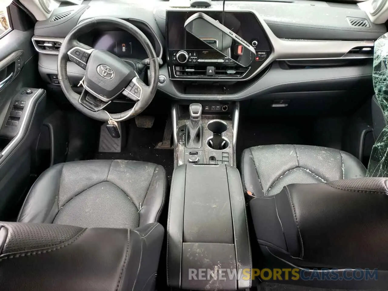 8 Photograph of a damaged car 5TDKDRBH3PS006015 TOYOTA HIGHLANDER 2023