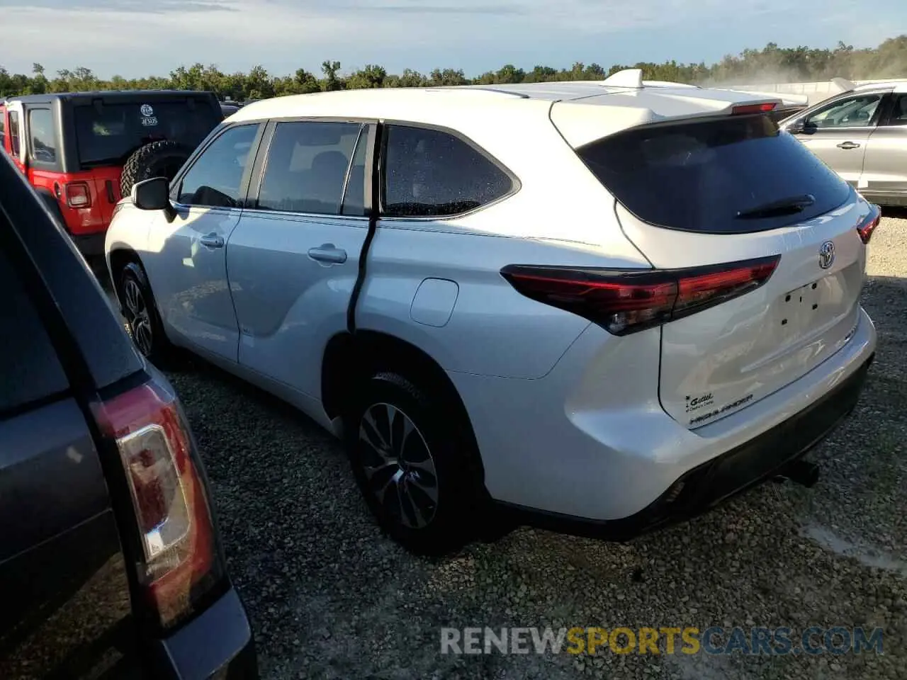 2 Photograph of a damaged car 5TDKDRBH3PS007889 TOYOTA HIGHLANDER 2023
