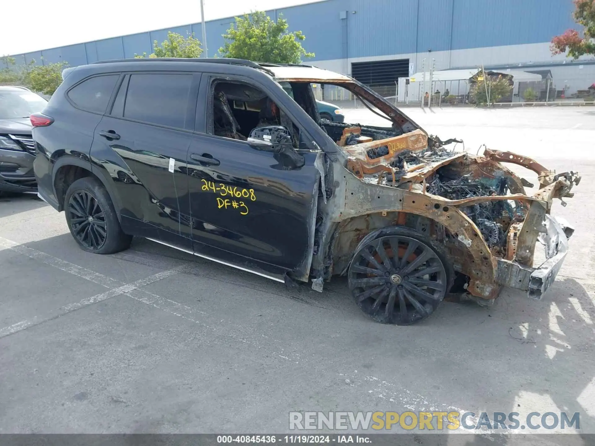 1 Photograph of a damaged car 5TDKDRBH3PS019945 TOYOTA HIGHLANDER 2023