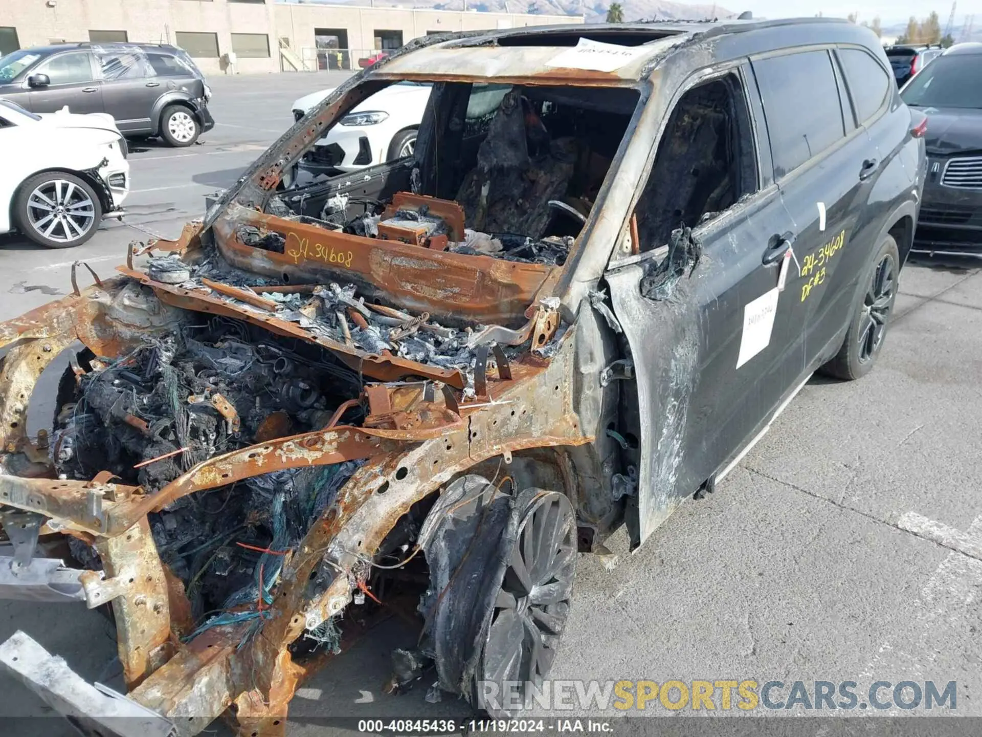 6 Photograph of a damaged car 5TDKDRBH3PS019945 TOYOTA HIGHLANDER 2023
