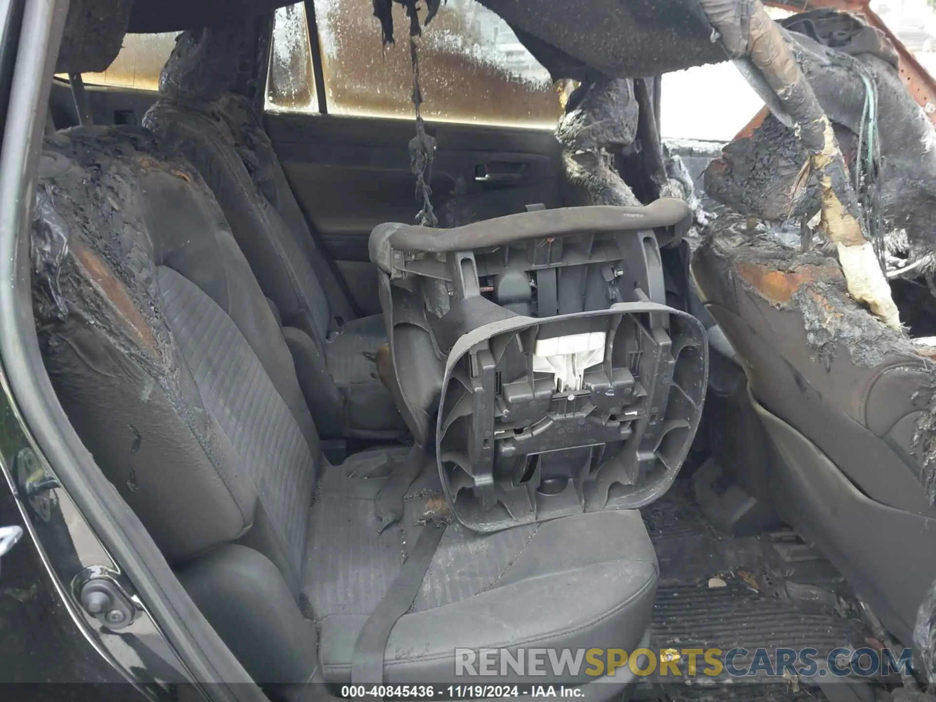 8 Photograph of a damaged car 5TDKDRBH3PS019945 TOYOTA HIGHLANDER 2023