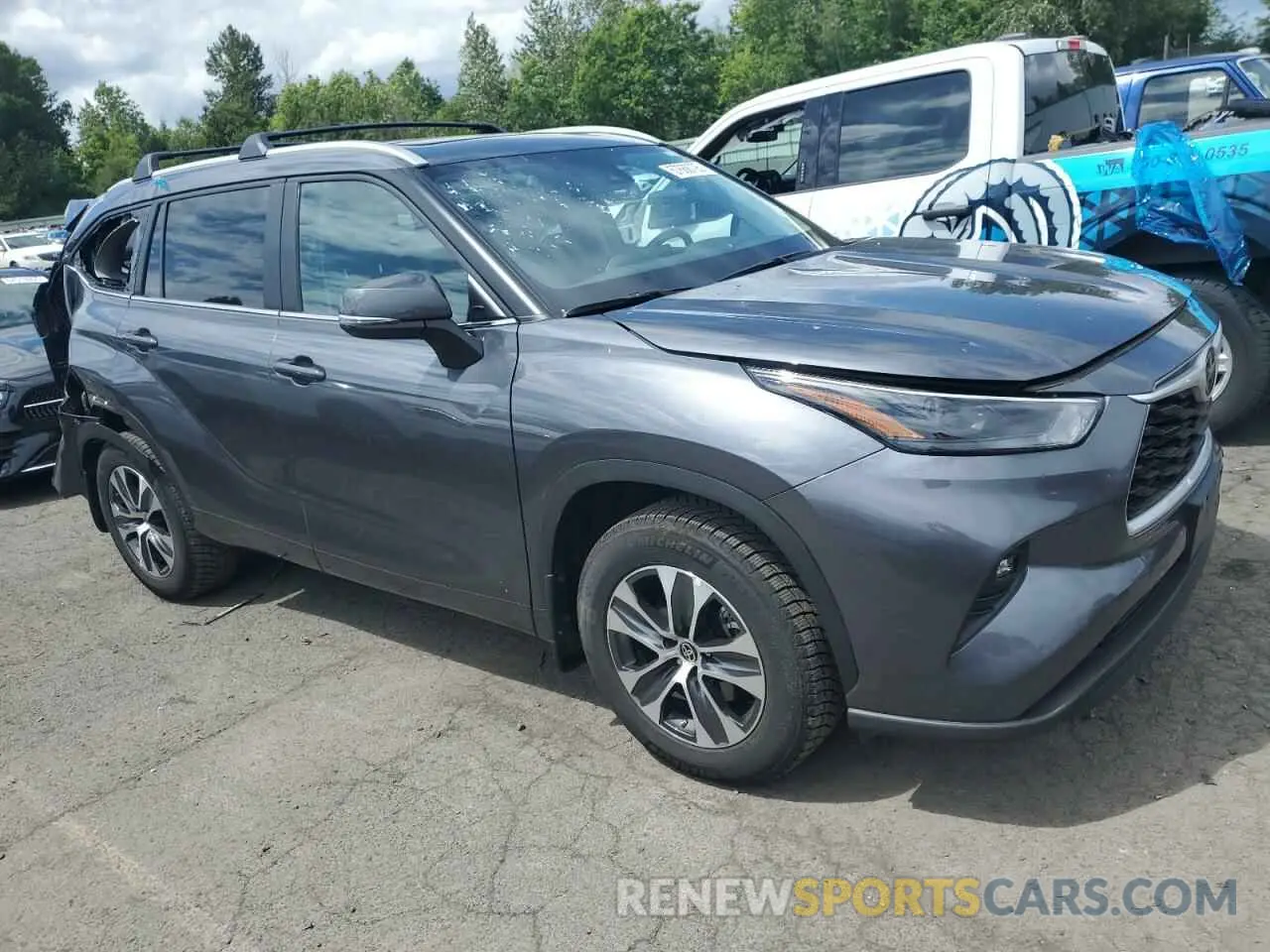 4 Photograph of a damaged car 5TDKDRBH3PS042321 TOYOTA HIGHLANDER 2023