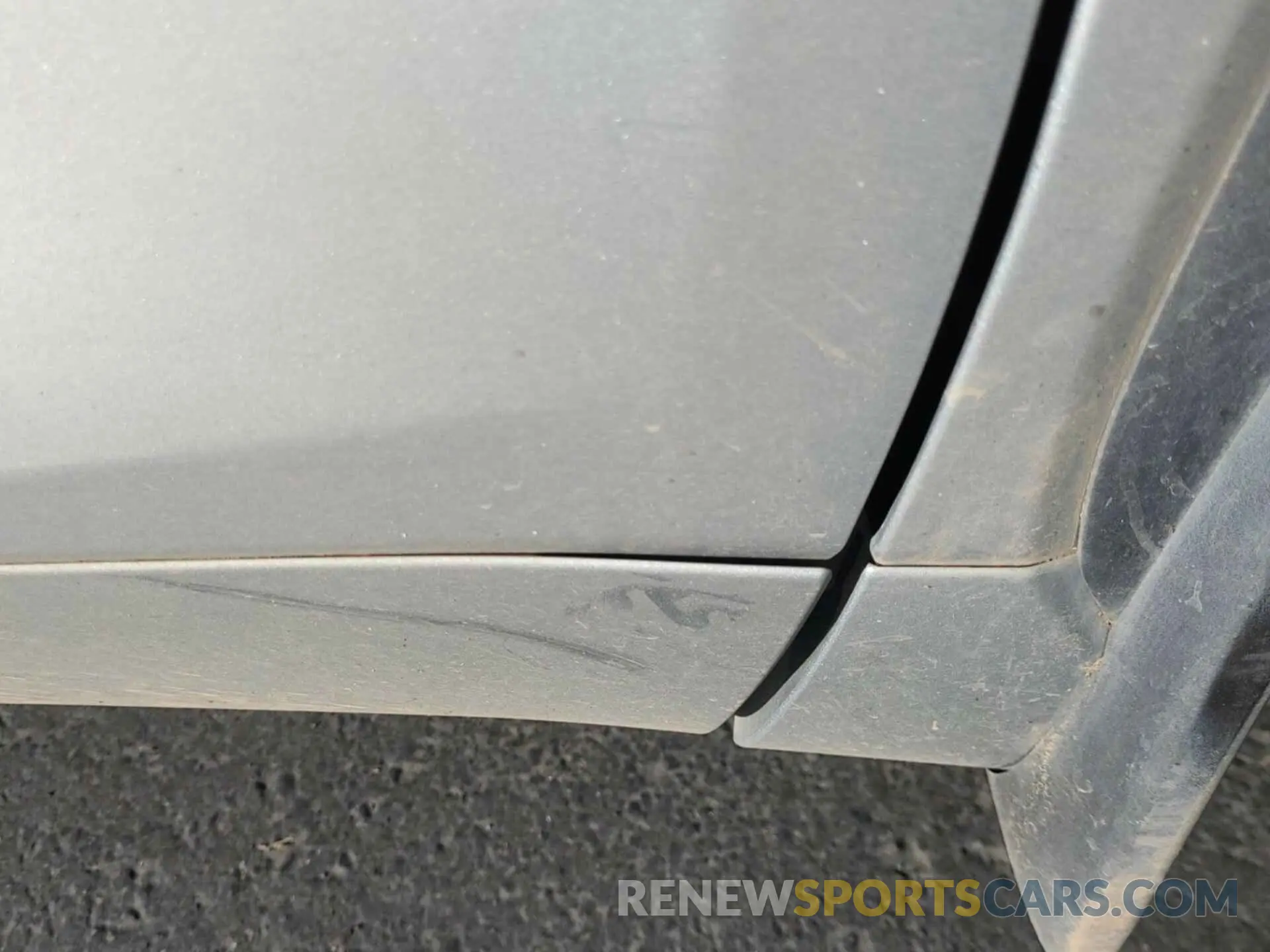 29 Photograph of a damaged car 5TDKDRBH3PS502805 TOYOTA HIGHLANDER 2023
