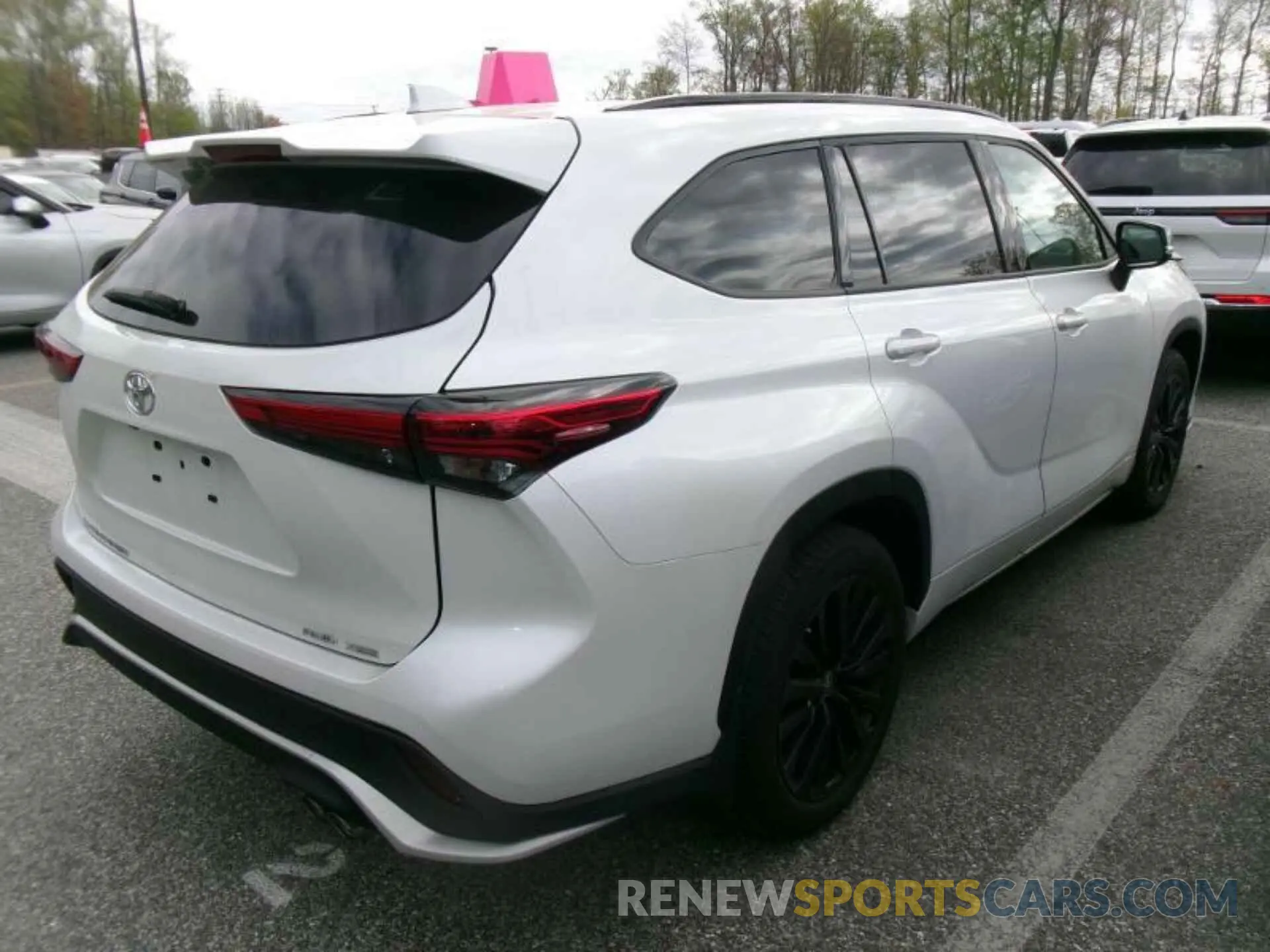 14 Photograph of a damaged car 5TDKDRBH3PS512301 TOYOTA HIGHLANDER 2023