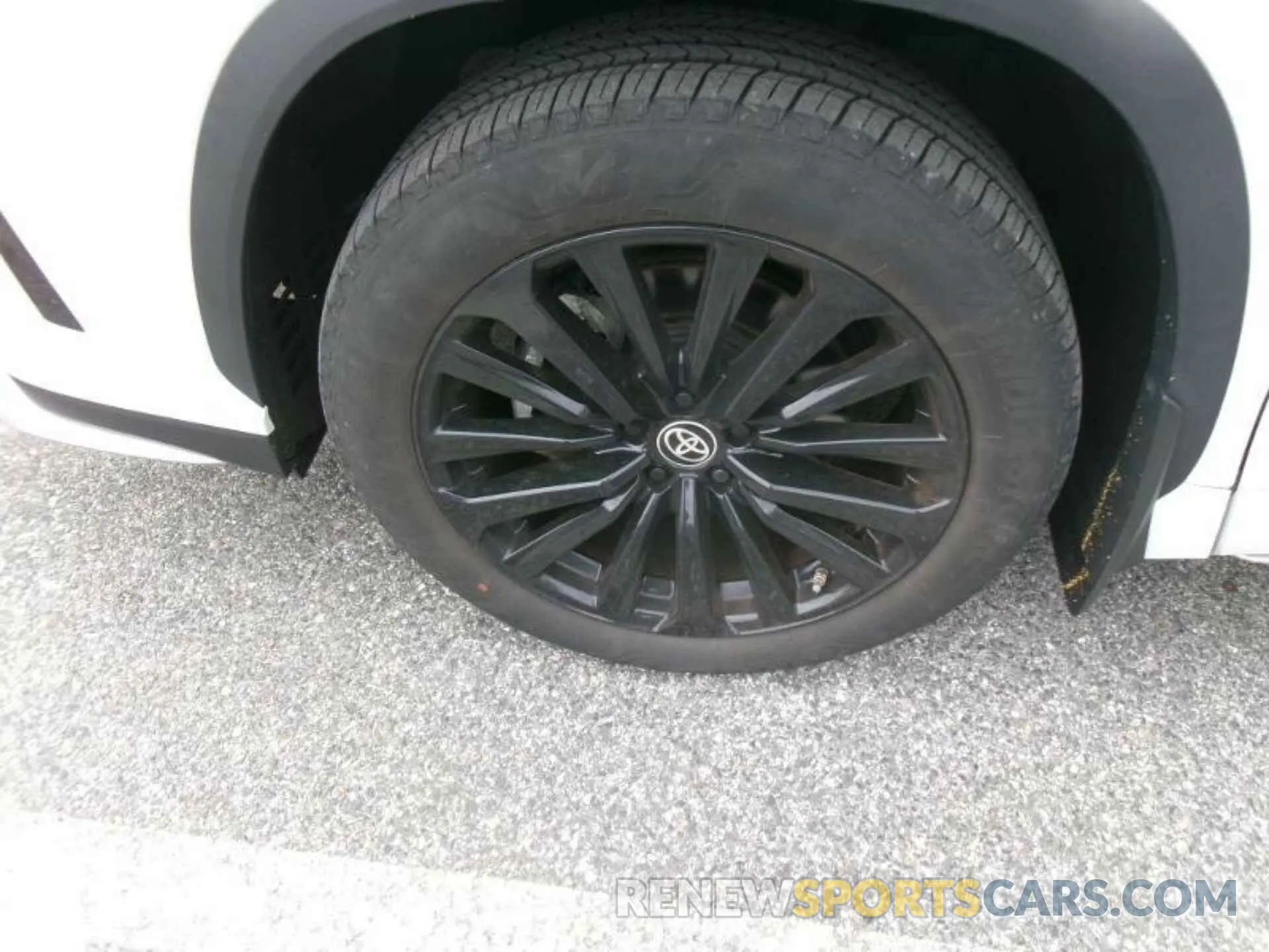 15 Photograph of a damaged car 5TDKDRBH3PS512301 TOYOTA HIGHLANDER 2023
