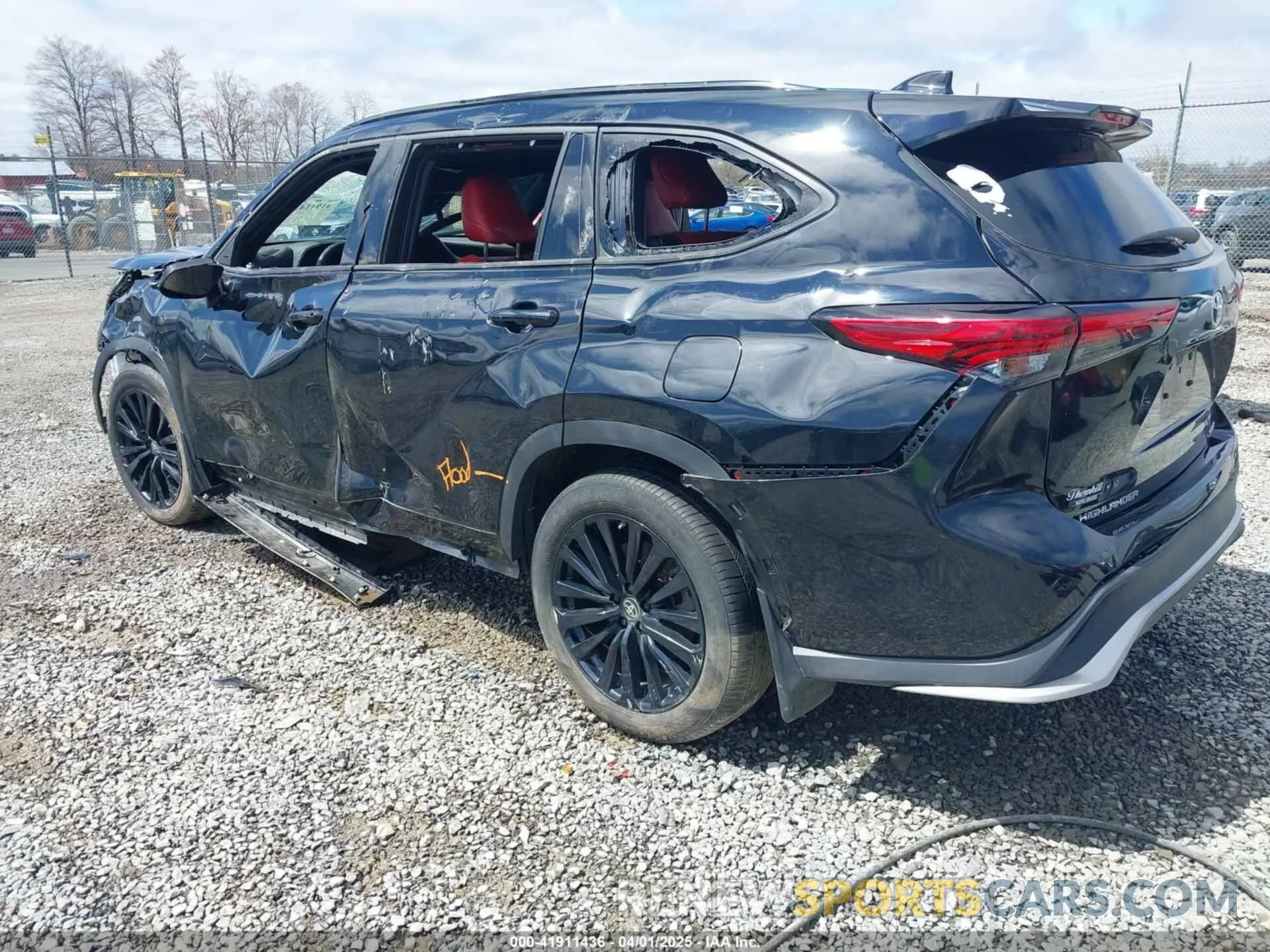 3 Photograph of a damaged car 5TDKDRBH3PS519894 TOYOTA HIGHLANDER 2023