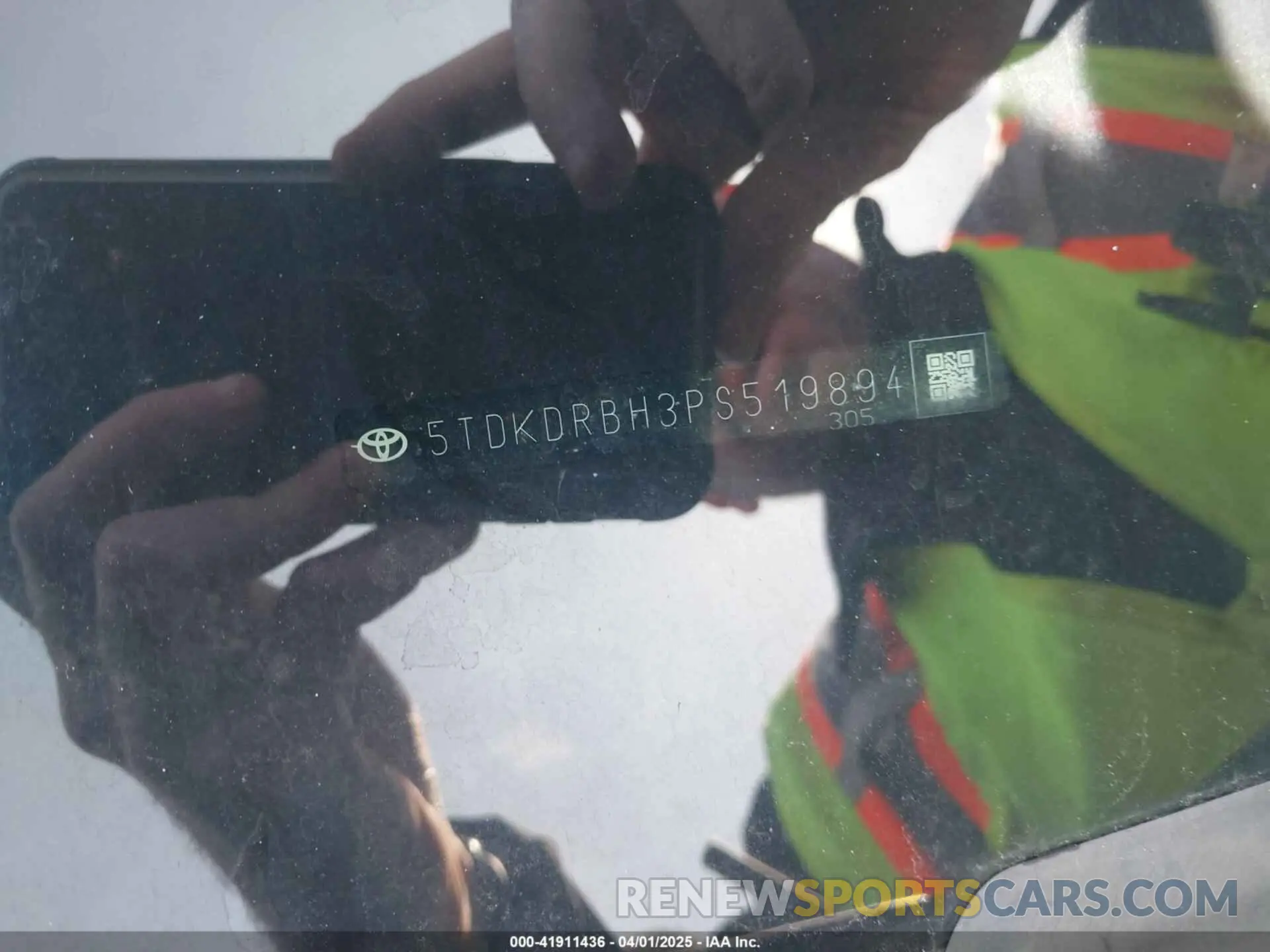9 Photograph of a damaged car 5TDKDRBH3PS519894 TOYOTA HIGHLANDER 2023