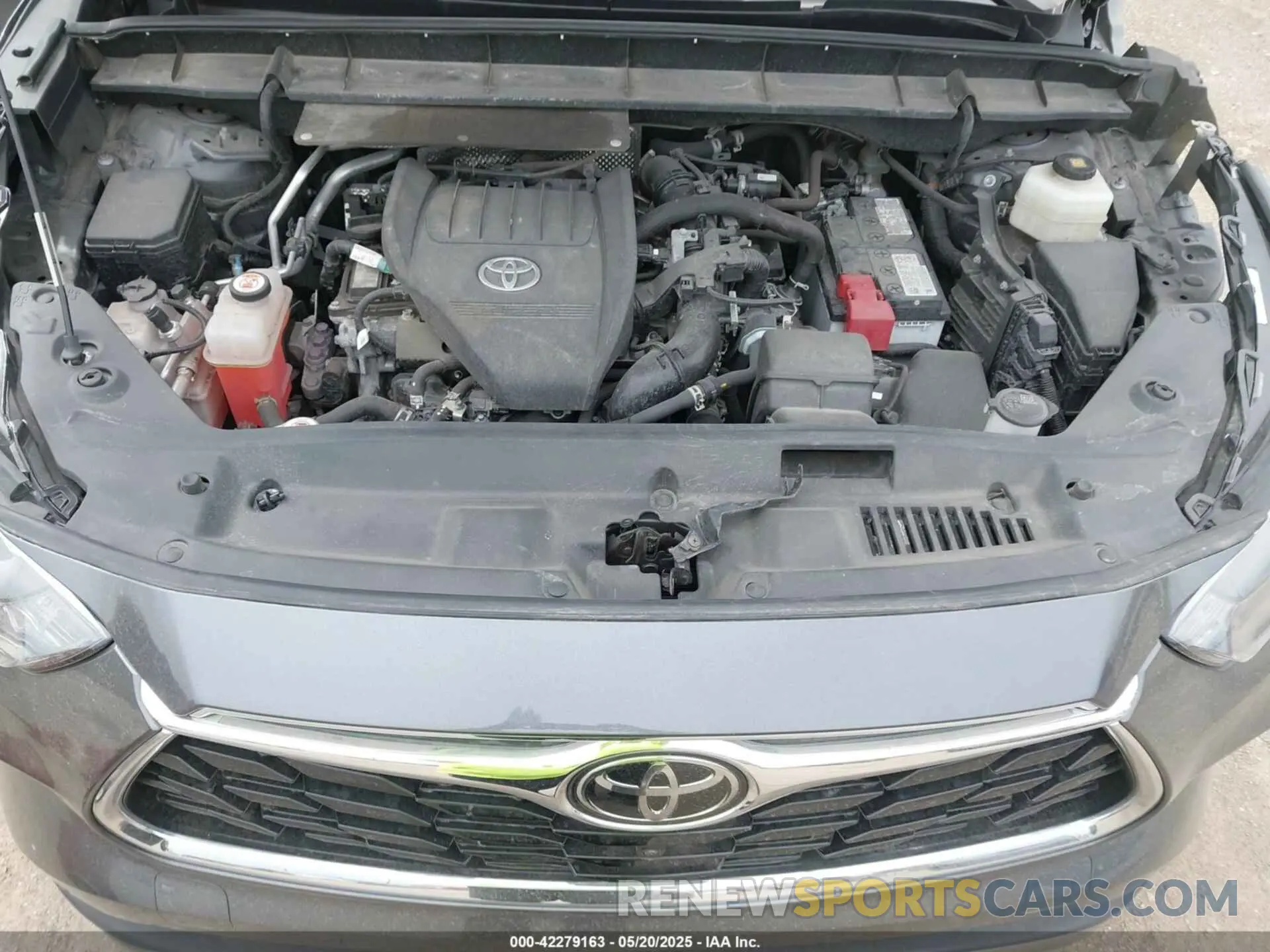 10 Photograph of a damaged car 5TDKDRBH4PS000921 TOYOTA HIGHLANDER 2023