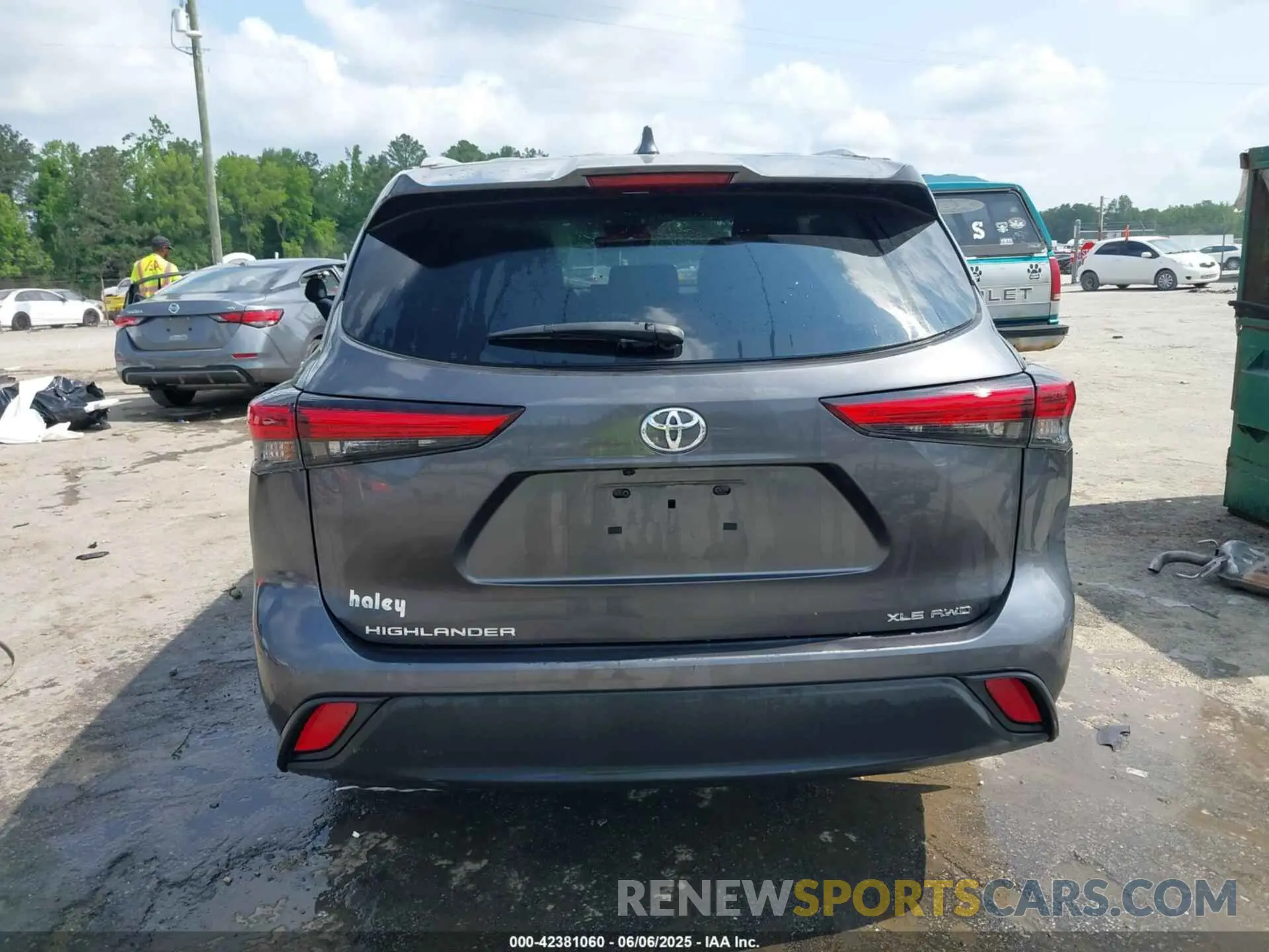 16 Photograph of a damaged car 5TDKDRBH5PS013127 TOYOTA HIGHLANDER 2023