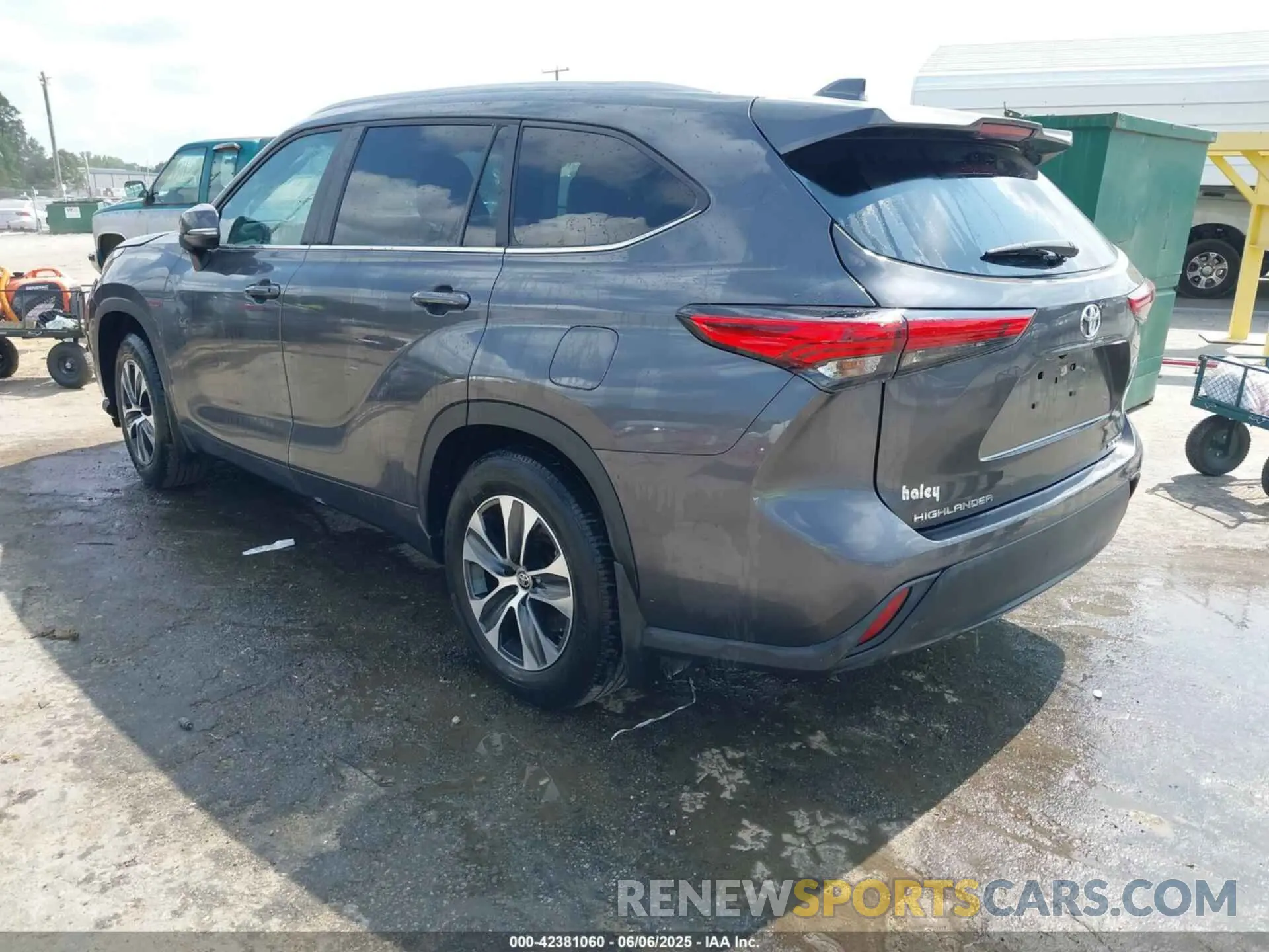 3 Photograph of a damaged car 5TDKDRBH5PS013127 TOYOTA HIGHLANDER 2023