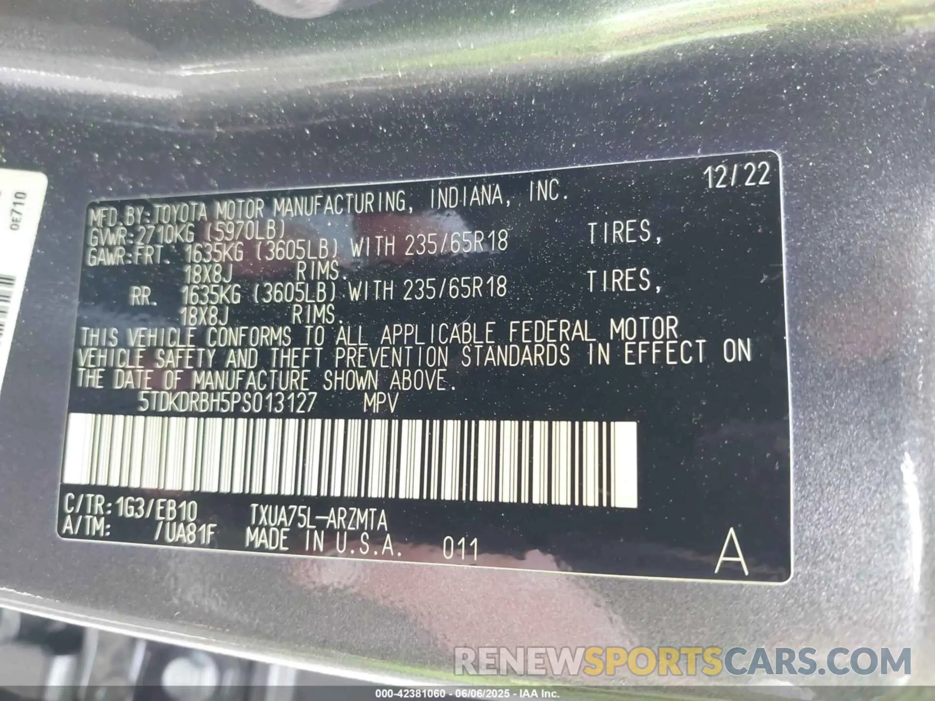9 Photograph of a damaged car 5TDKDRBH5PS013127 TOYOTA HIGHLANDER 2023