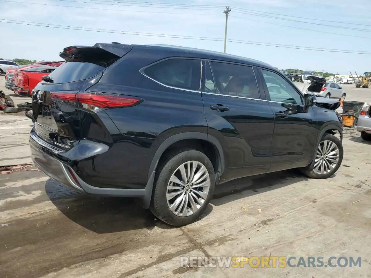 3 Photograph of a damaged car 5TDKDRBH6PS005294 TOYOTA HIGHLANDER 2023