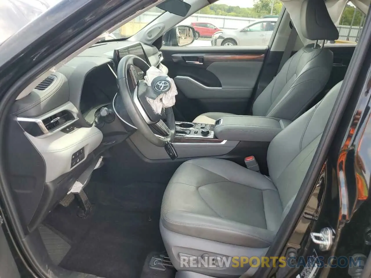 7 Photograph of a damaged car 5TDKDRBH6PS005294 TOYOTA HIGHLANDER 2023