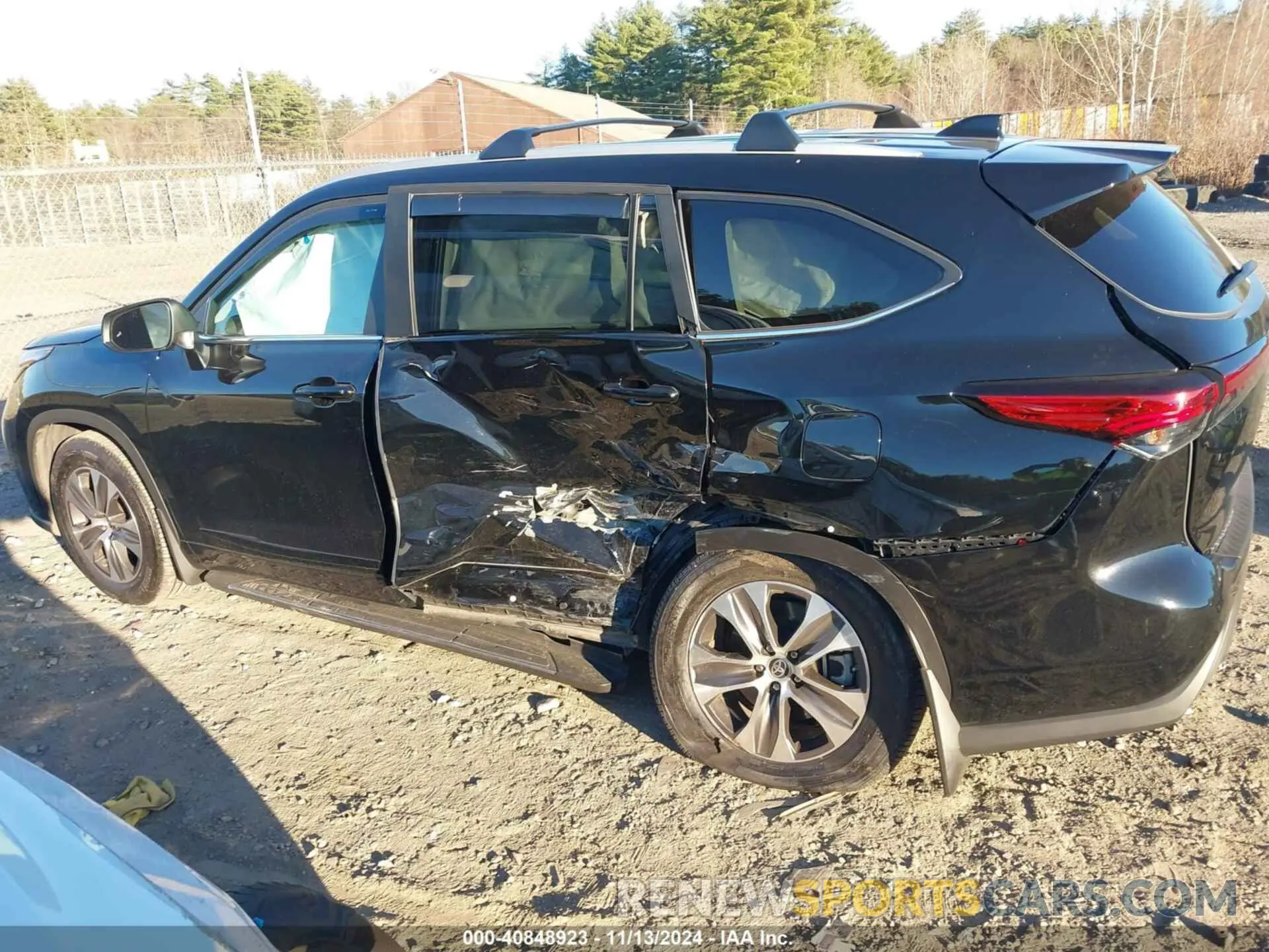 14 Photograph of a damaged car 5TDKDRBH6PS012682 TOYOTA HIGHLANDER 2023