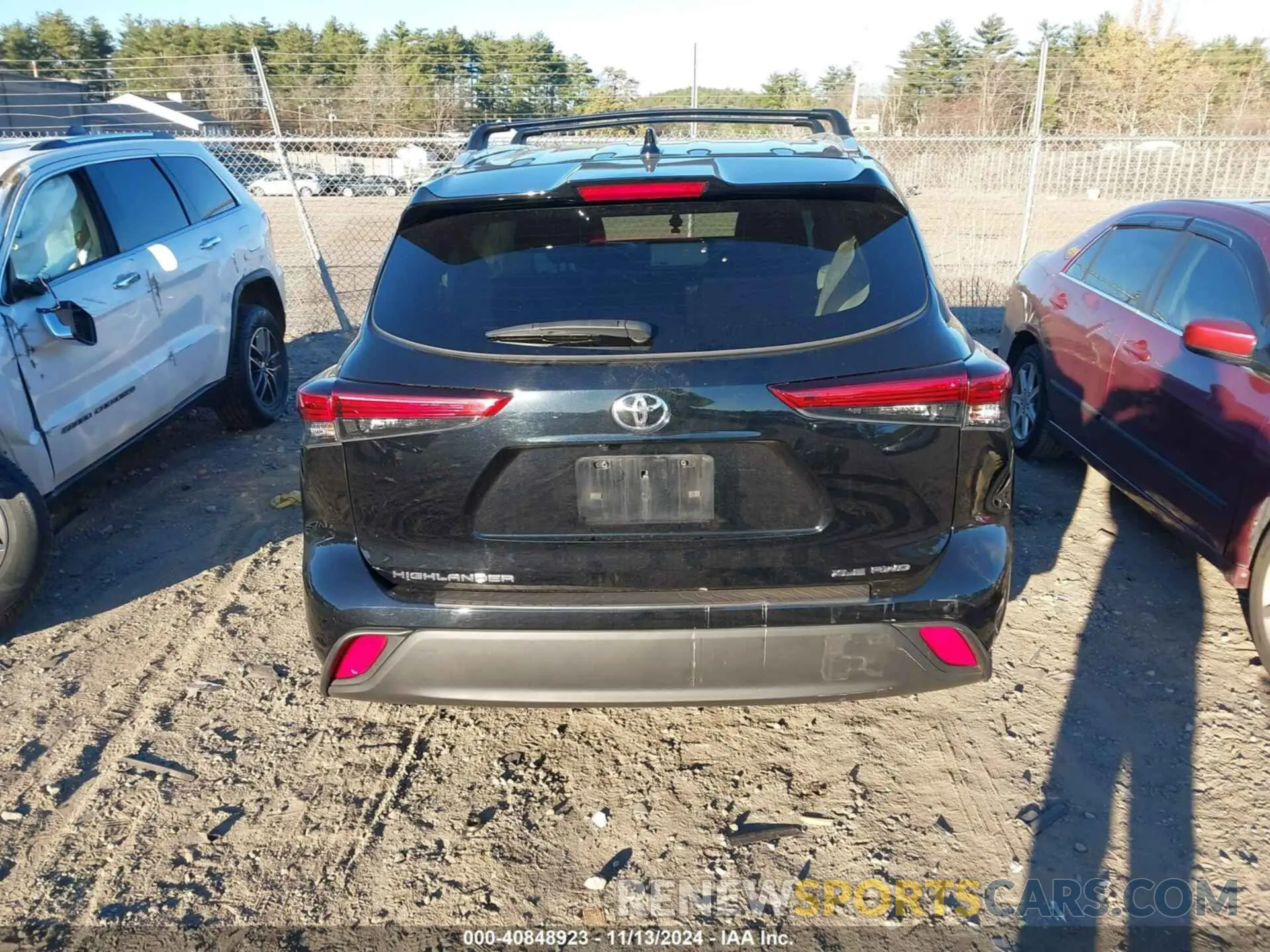 16 Photograph of a damaged car 5TDKDRBH6PS012682 TOYOTA HIGHLANDER 2023