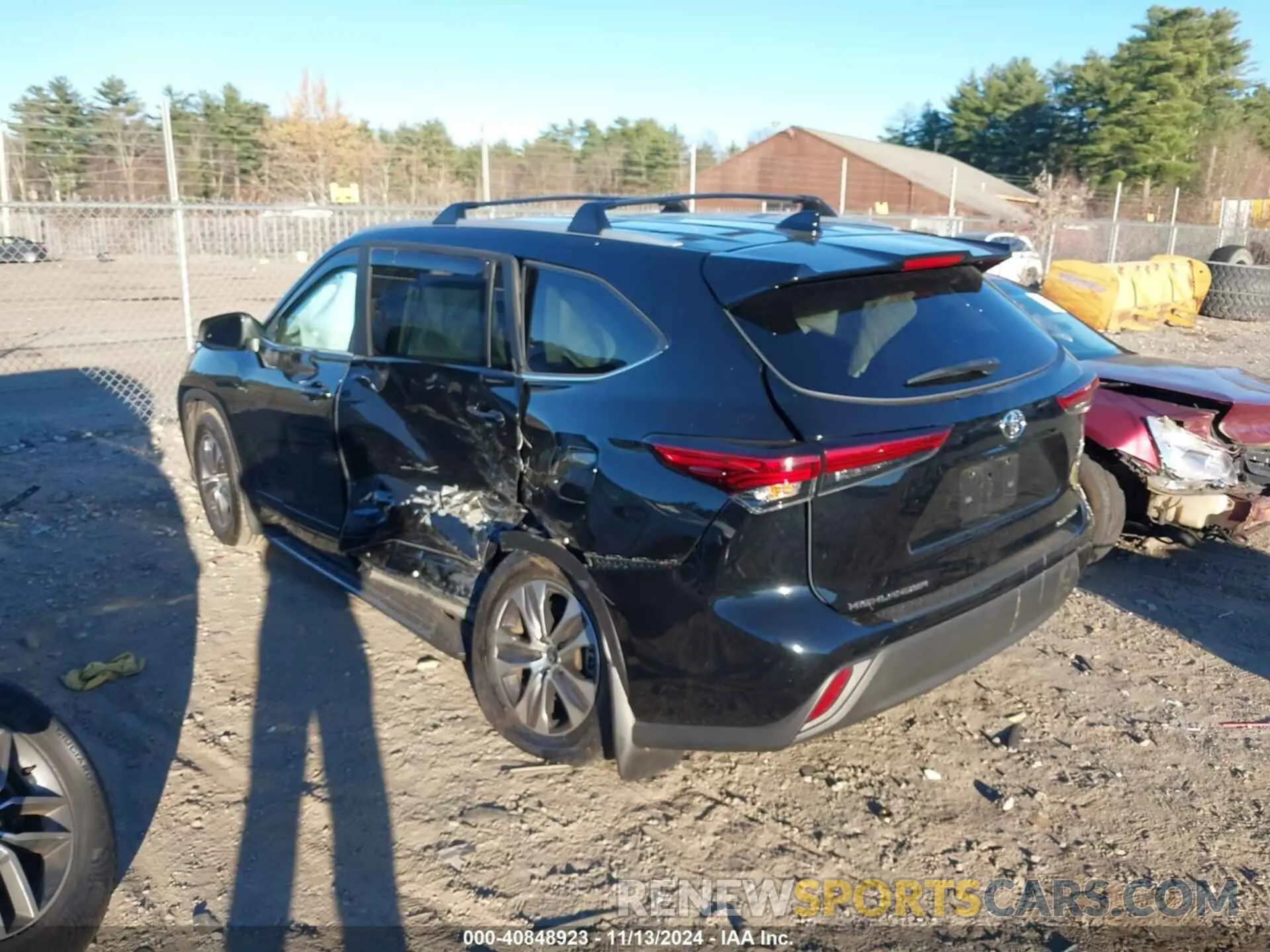 3 Photograph of a damaged car 5TDKDRBH6PS012682 TOYOTA HIGHLANDER 2023
