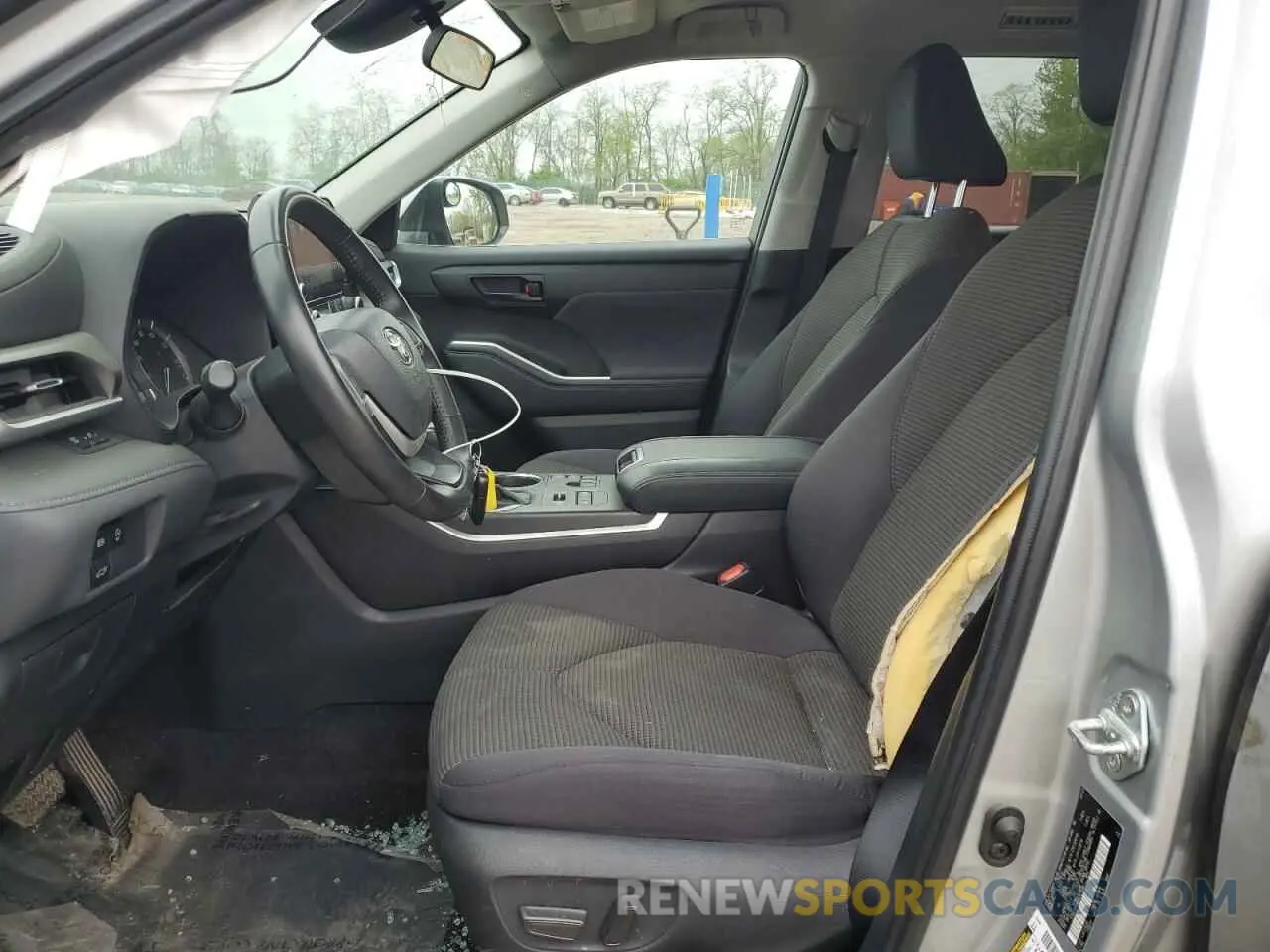 7 Photograph of a damaged car 5TDKDRBH6PS027926 TOYOTA HIGHLANDER 2023