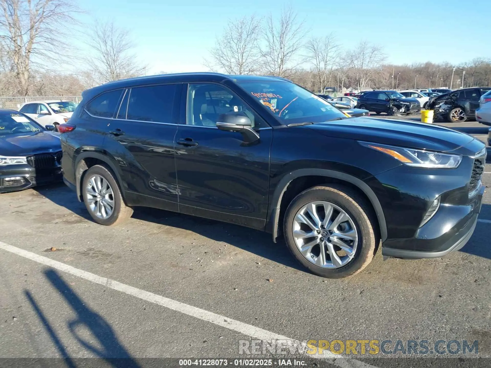1 Photograph of a damaged car 5TDKDRBH6PS035136 TOYOTA HIGHLANDER 2023