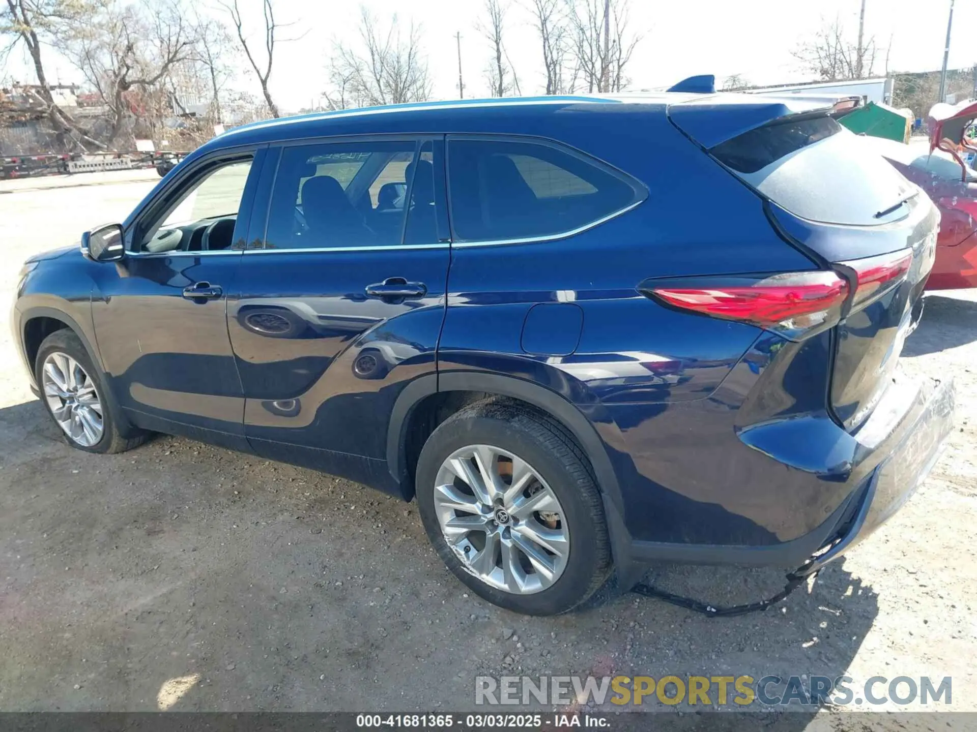 14 Photograph of a damaged car 5TDKDRBH6PS035508 TOYOTA HIGHLANDER 2023