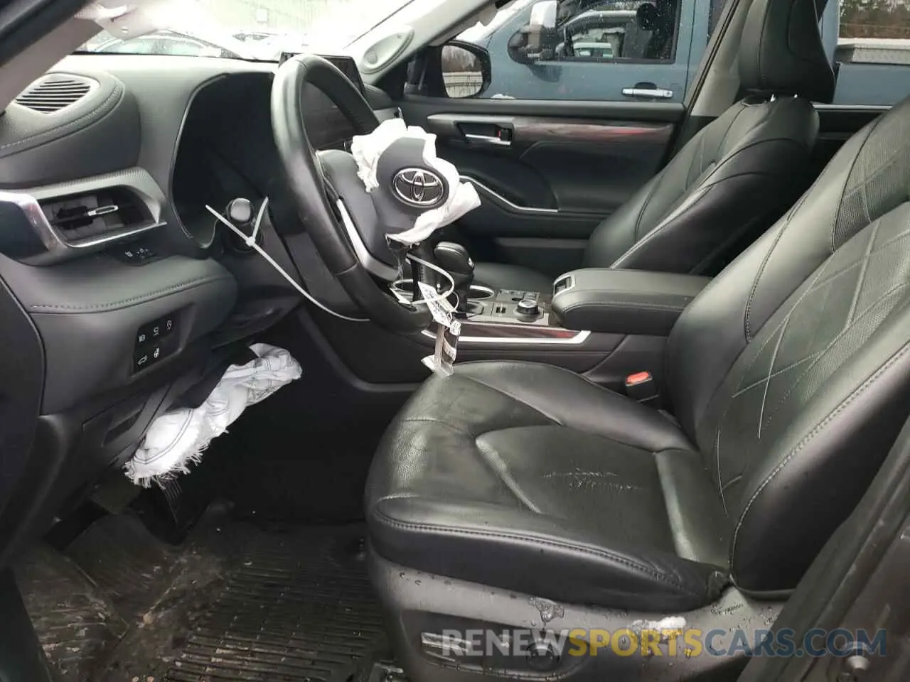 7 Photograph of a damaged car 5TDKDRBH6PS507304 TOYOTA HIGHLANDER 2023
