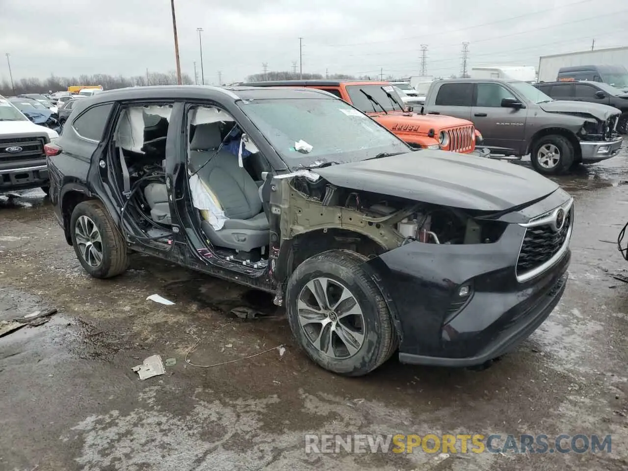 4 Photograph of a damaged car 5TDKDRBH7PS014067 TOYOTA HIGHLANDER 2023