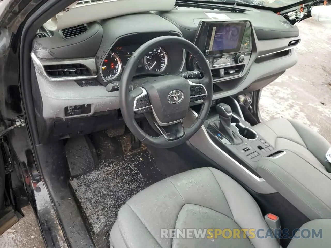 8 Photograph of a damaged car 5TDKDRBH7PS014067 TOYOTA HIGHLANDER 2023