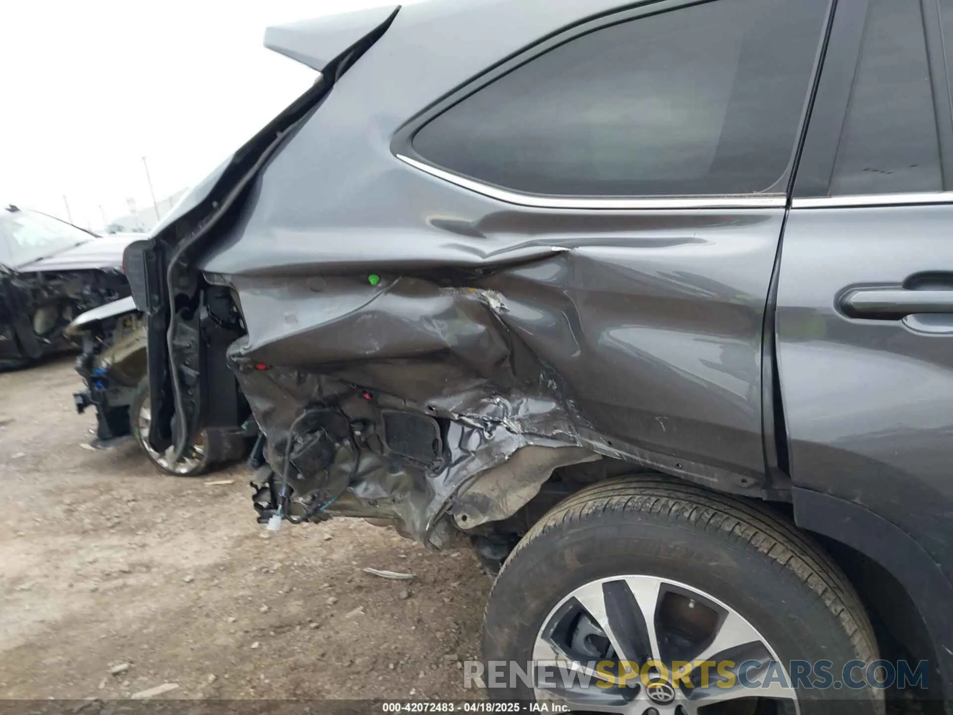 6 Photograph of a damaged car 5TDKDRBH7PS044010 TOYOTA HIGHLANDER 2023