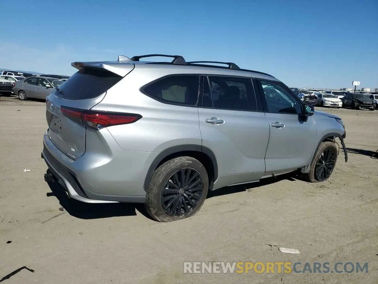 3 Photograph of a damaged car 5TDKDRBH7PS507456 TOYOTA HIGHLANDER 2023