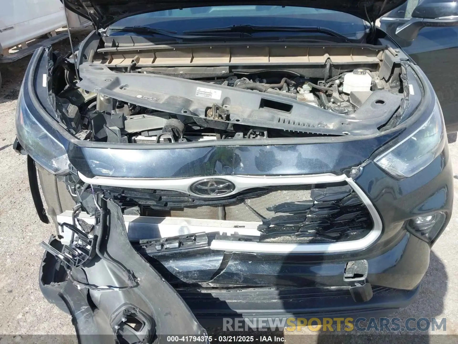 10 Photograph of a damaged car 5TDKDRBH8PS039060 TOYOTA HIGHLANDER 2023
