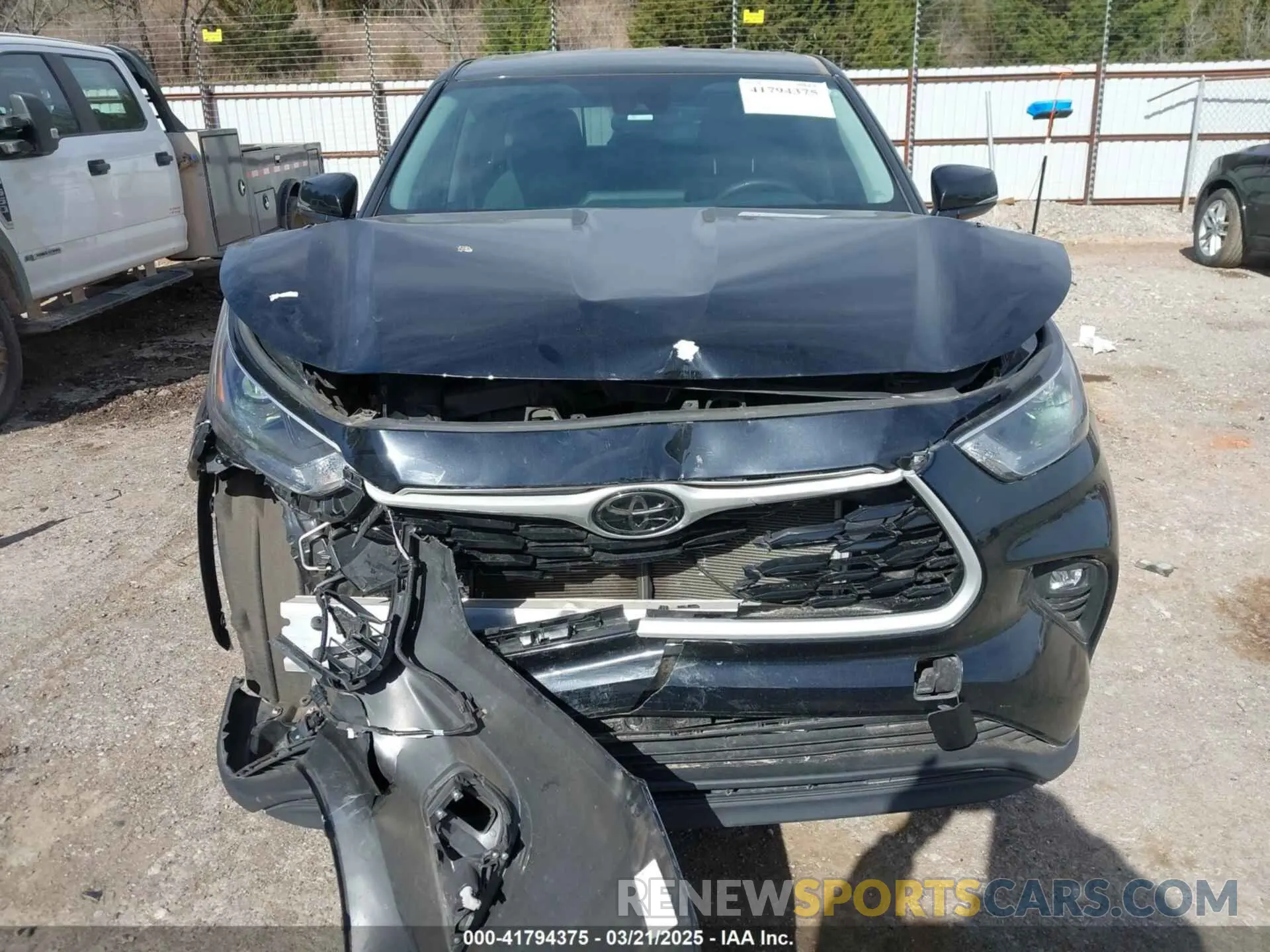 12 Photograph of a damaged car 5TDKDRBH8PS039060 TOYOTA HIGHLANDER 2023