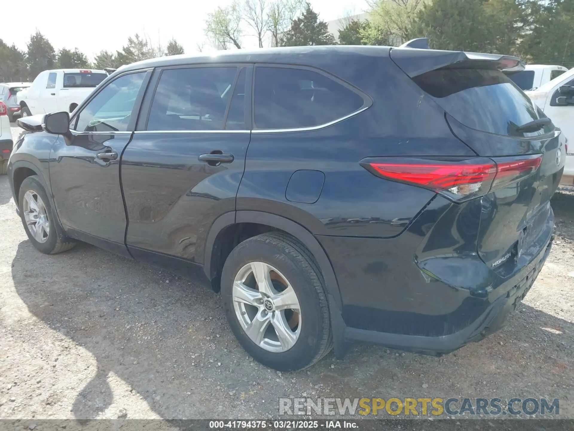 3 Photograph of a damaged car 5TDKDRBH8PS039060 TOYOTA HIGHLANDER 2023
