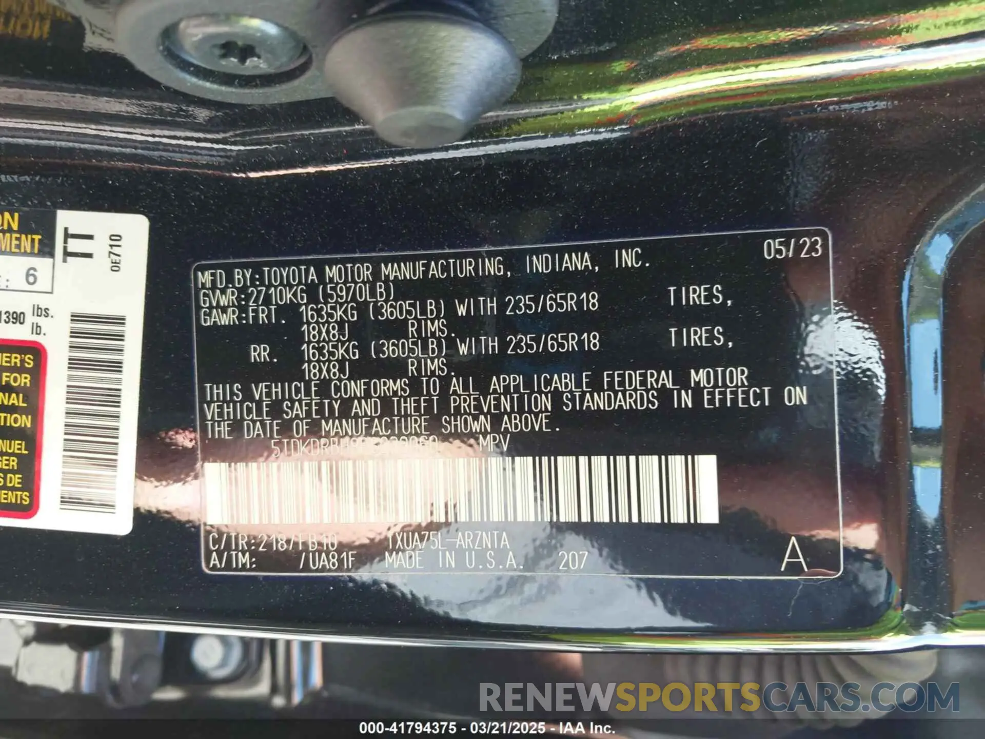 9 Photograph of a damaged car 5TDKDRBH8PS039060 TOYOTA HIGHLANDER 2023