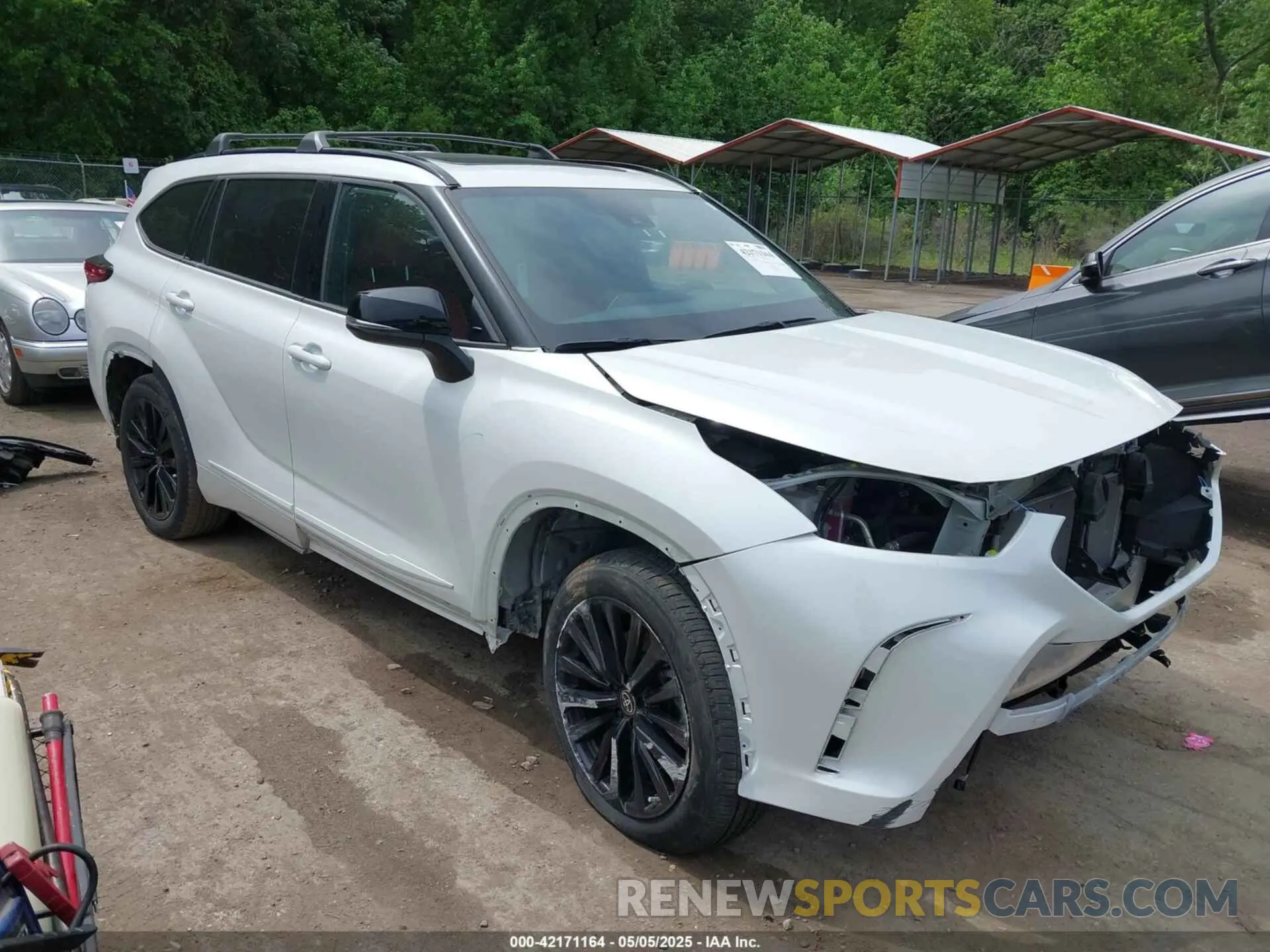 1 Photograph of a damaged car 5TDKDRBH9PS014622 TOYOTA HIGHLANDER 2023