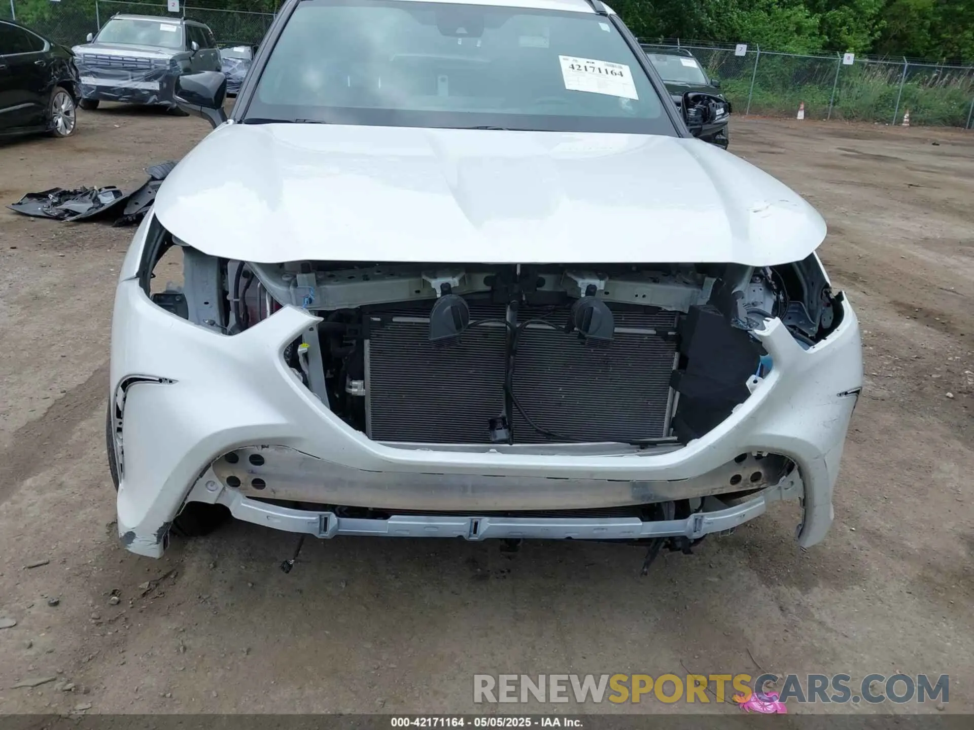 6 Photograph of a damaged car 5TDKDRBH9PS014622 TOYOTA HIGHLANDER 2023