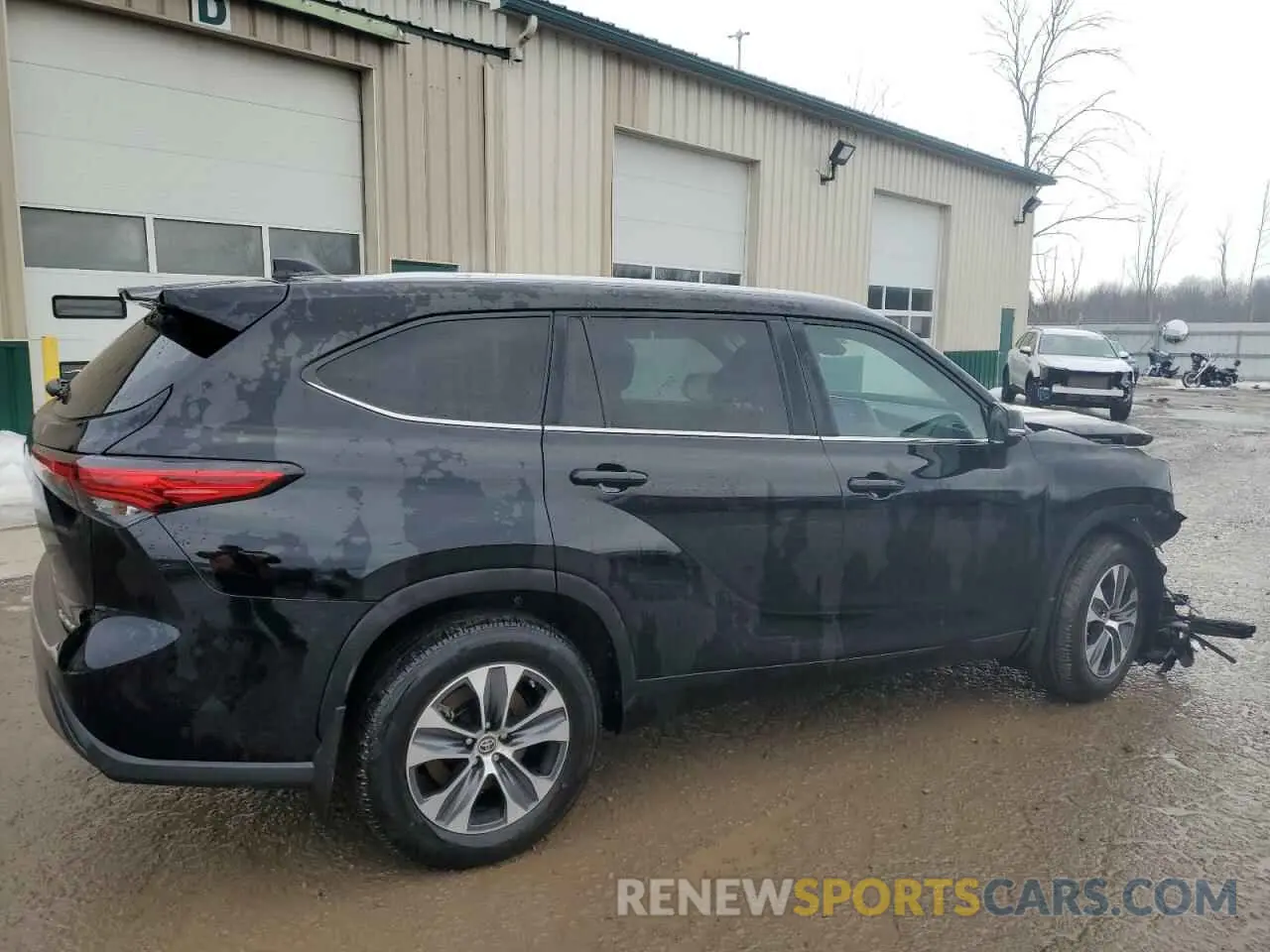 3 Photograph of a damaged car 5TDKDRBH9PS025099 TOYOTA HIGHLANDER 2023