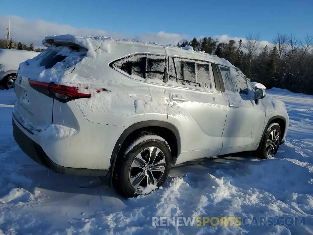 3 Photograph of a damaged car 5TDKDRBHXPS009445 TOYOTA HIGHLANDER 2023