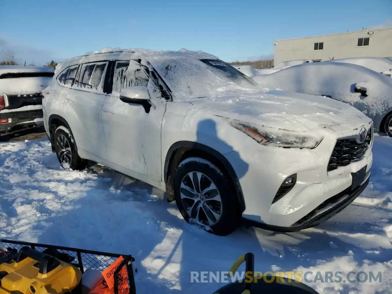4 Photograph of a damaged car 5TDKDRBHXPS009445 TOYOTA HIGHLANDER 2023