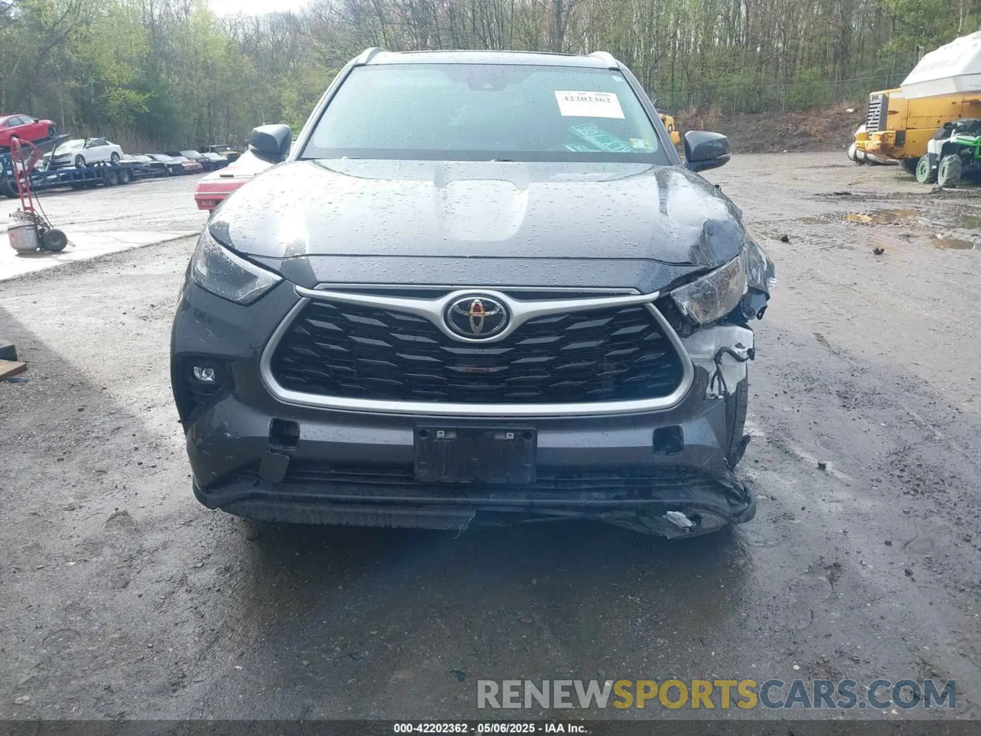 13 Photograph of a damaged car 5TDKDRBHXPS032904 TOYOTA HIGHLANDER 2023