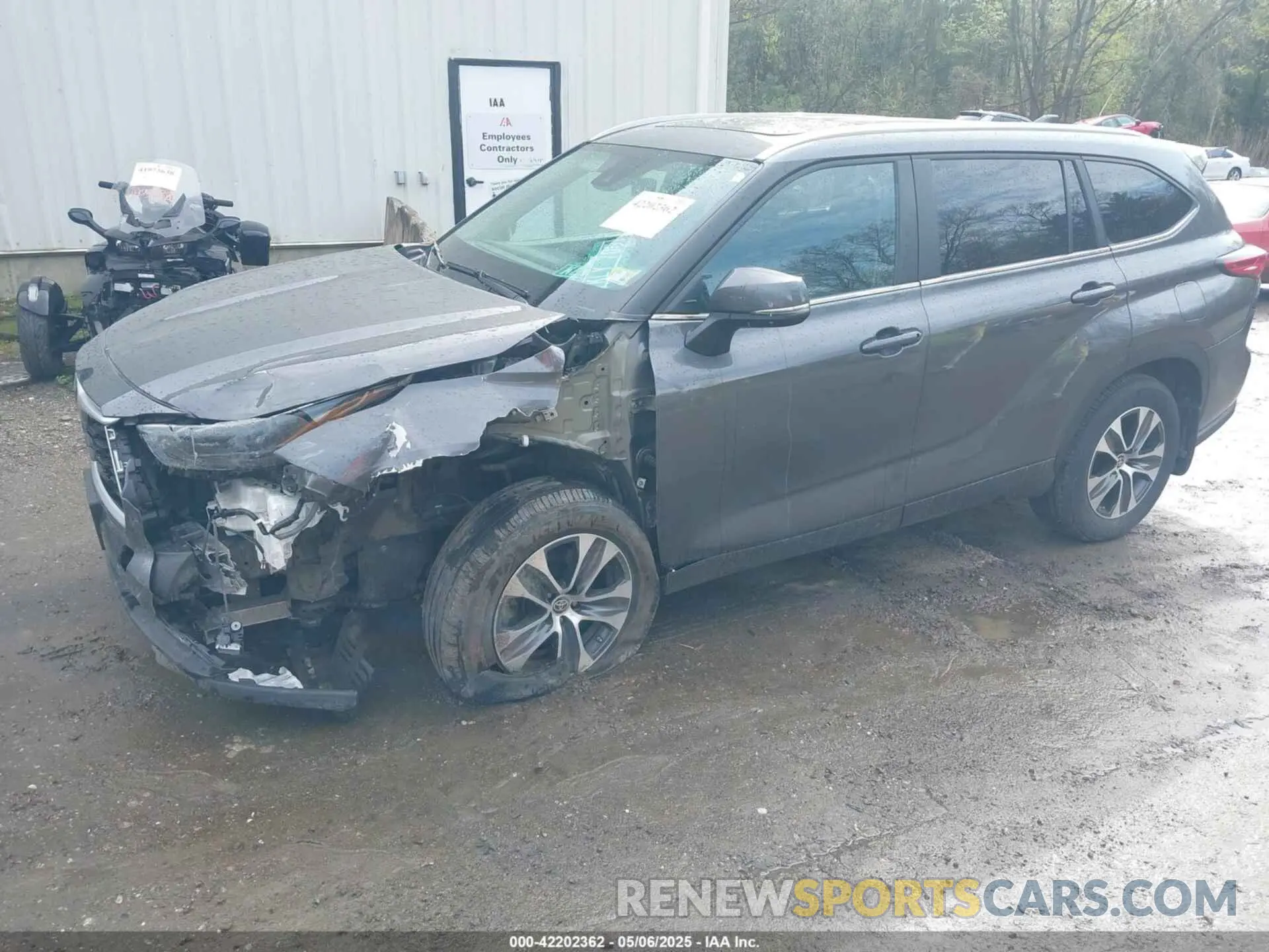 2 Photograph of a damaged car 5TDKDRBHXPS032904 TOYOTA HIGHLANDER 2023