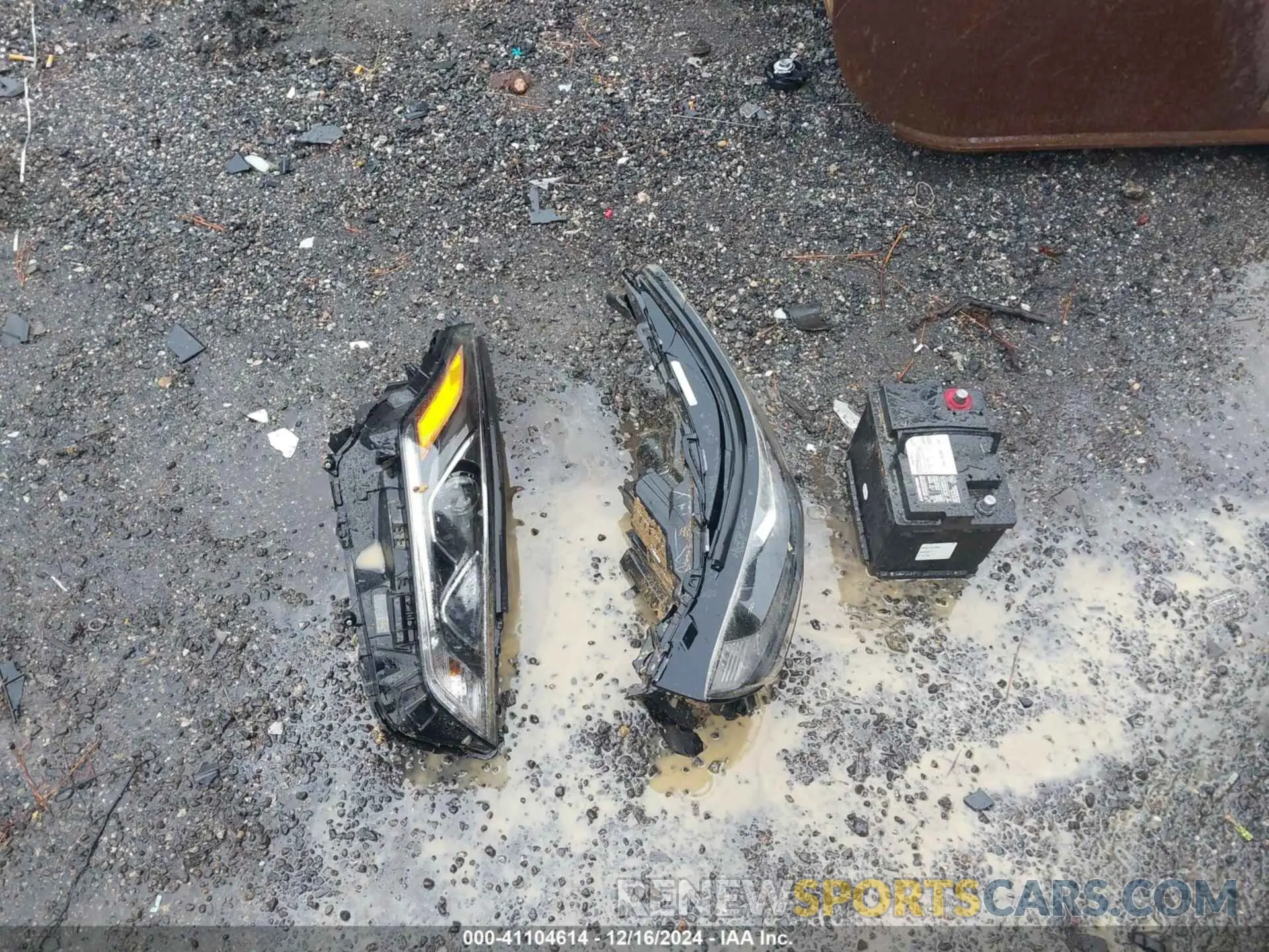 12 Photograph of a damaged car 5TDKDRBHXPS506513 TOYOTA HIGHLANDER 2023